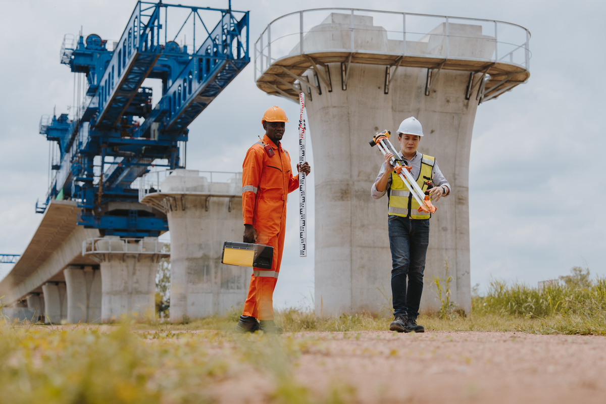 平潭海峡公铁两用大桥焊接工人：80%工程已完工，为中国第一座海峡公铁两用大桥贡献力量