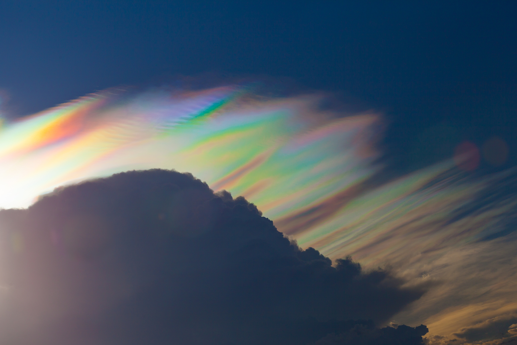 五色的浮光是指什么