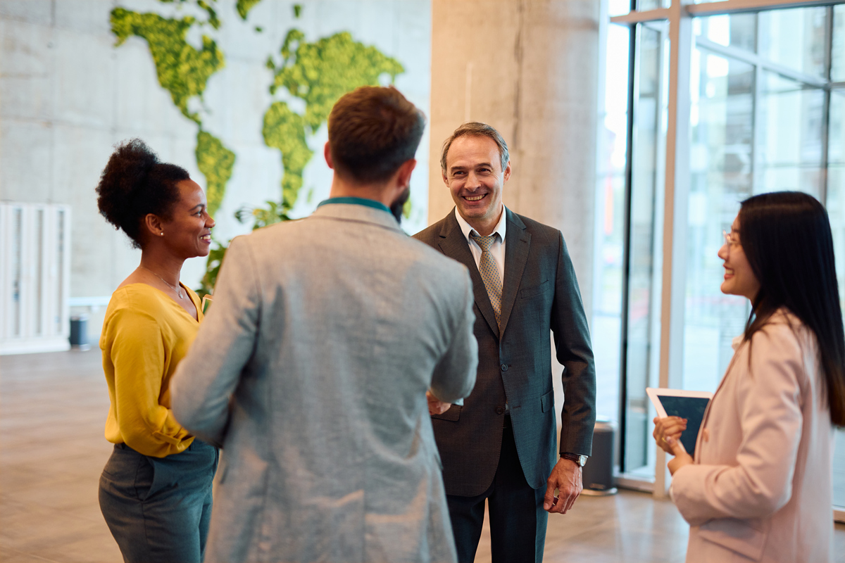 What is a Visit? Definition of Visiting in Cross-Cultural Communication