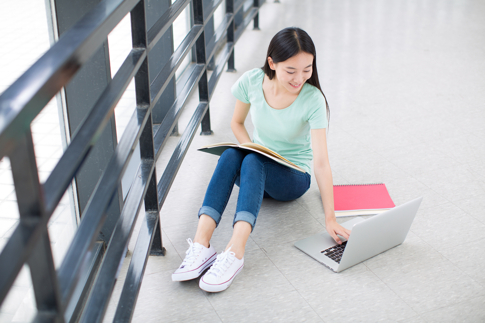 贵阳2022年中专学校什么专业适合女生