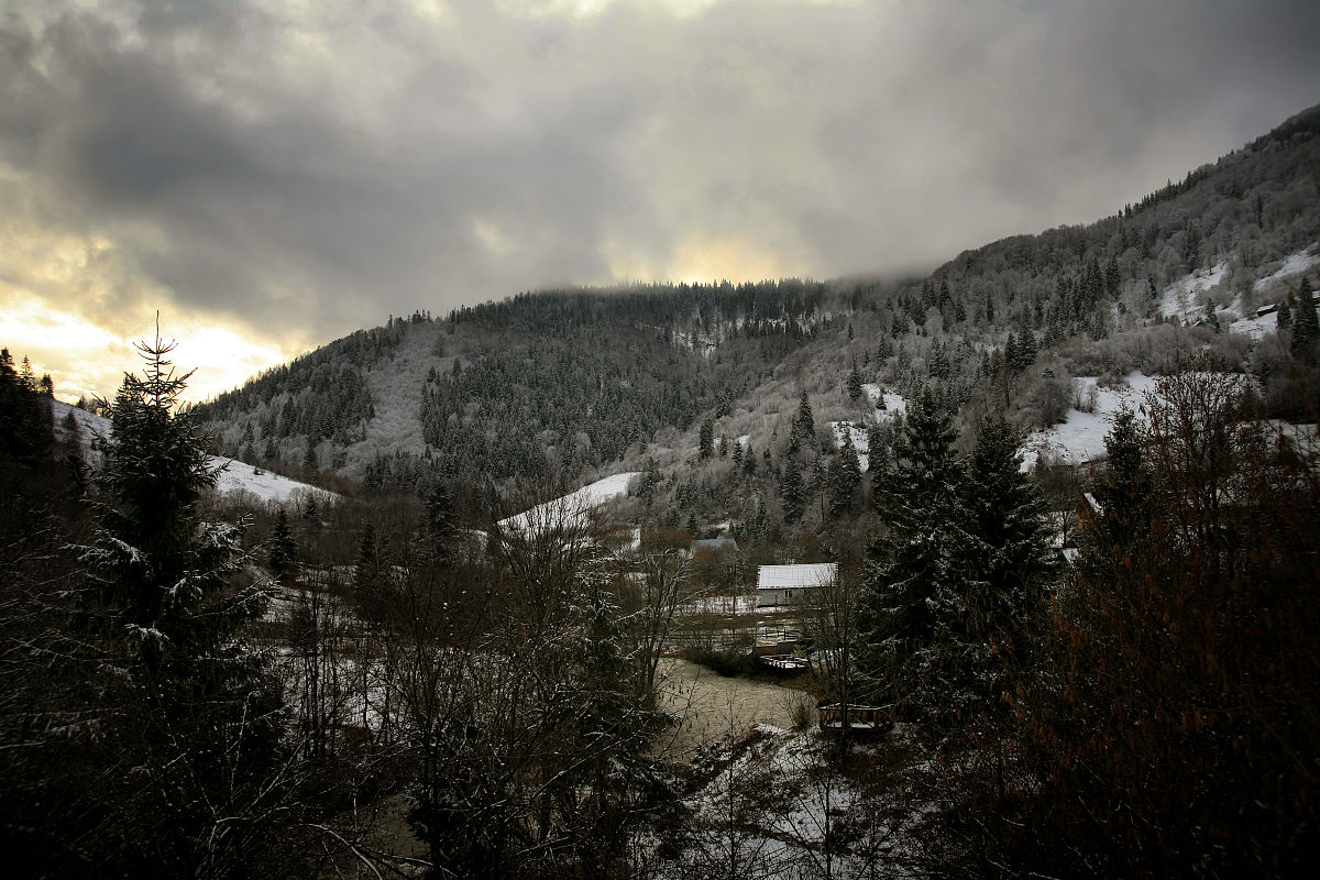 前不巴村后不巴店是什么意思_词语前不巴村后不巴店的意思