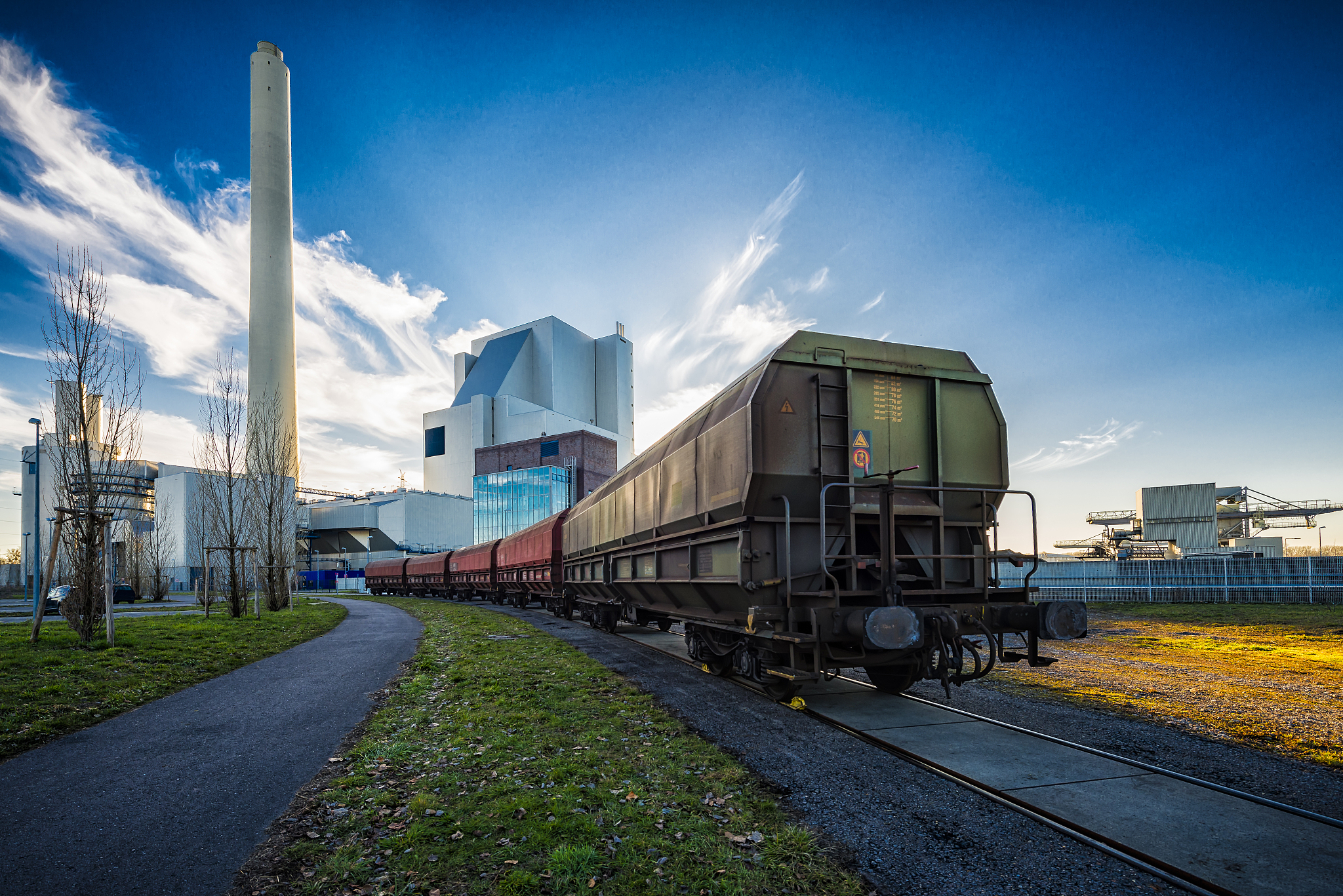 铁路运输经济是什么？