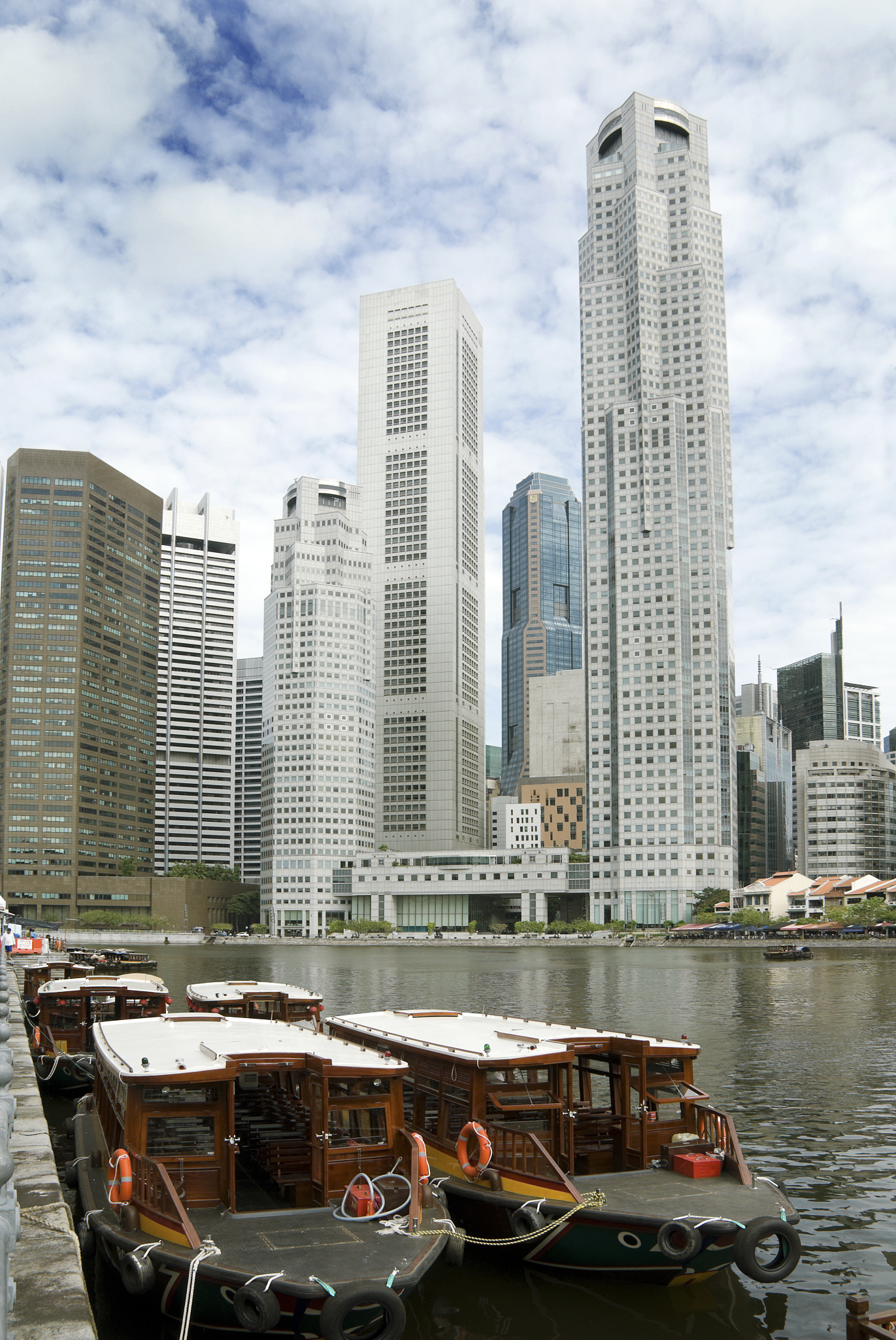 中国人移民新加坡指南：途径、条件和注意事项