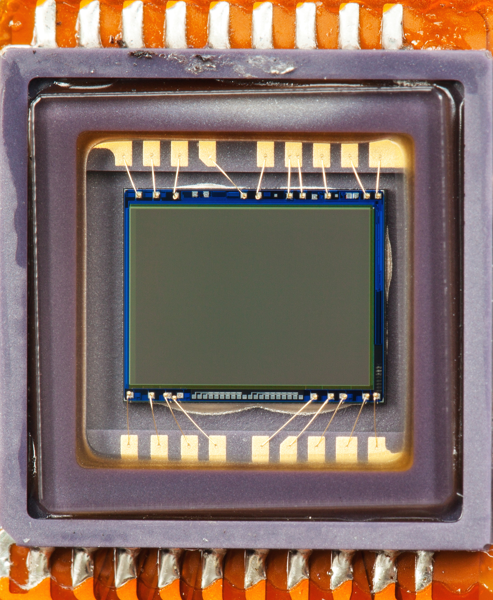 光学传感器与STM32连接详解：接口选择、信号处理、数据传输及程序设计