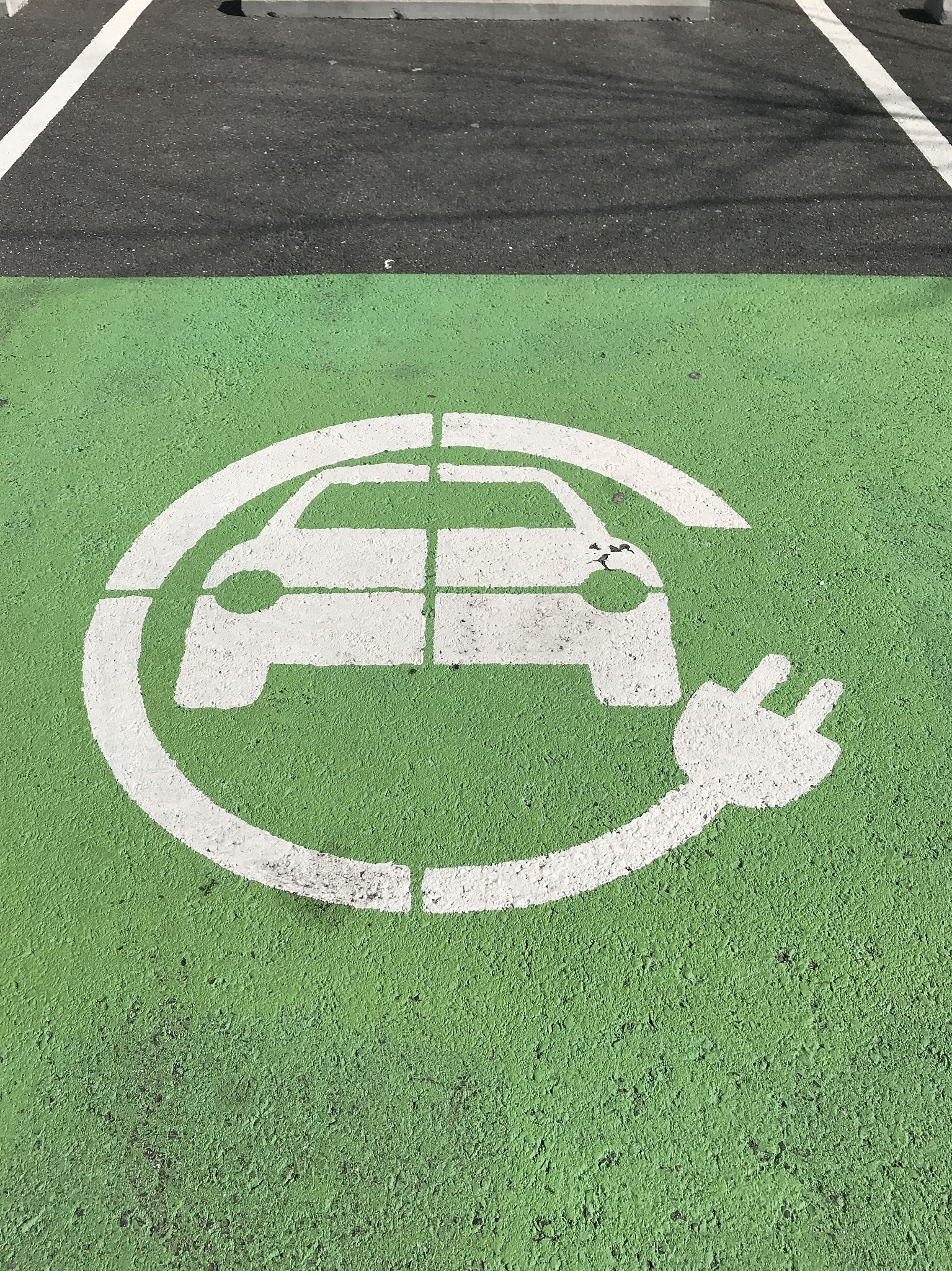 科幻作文：新能源驱动下的未来城市