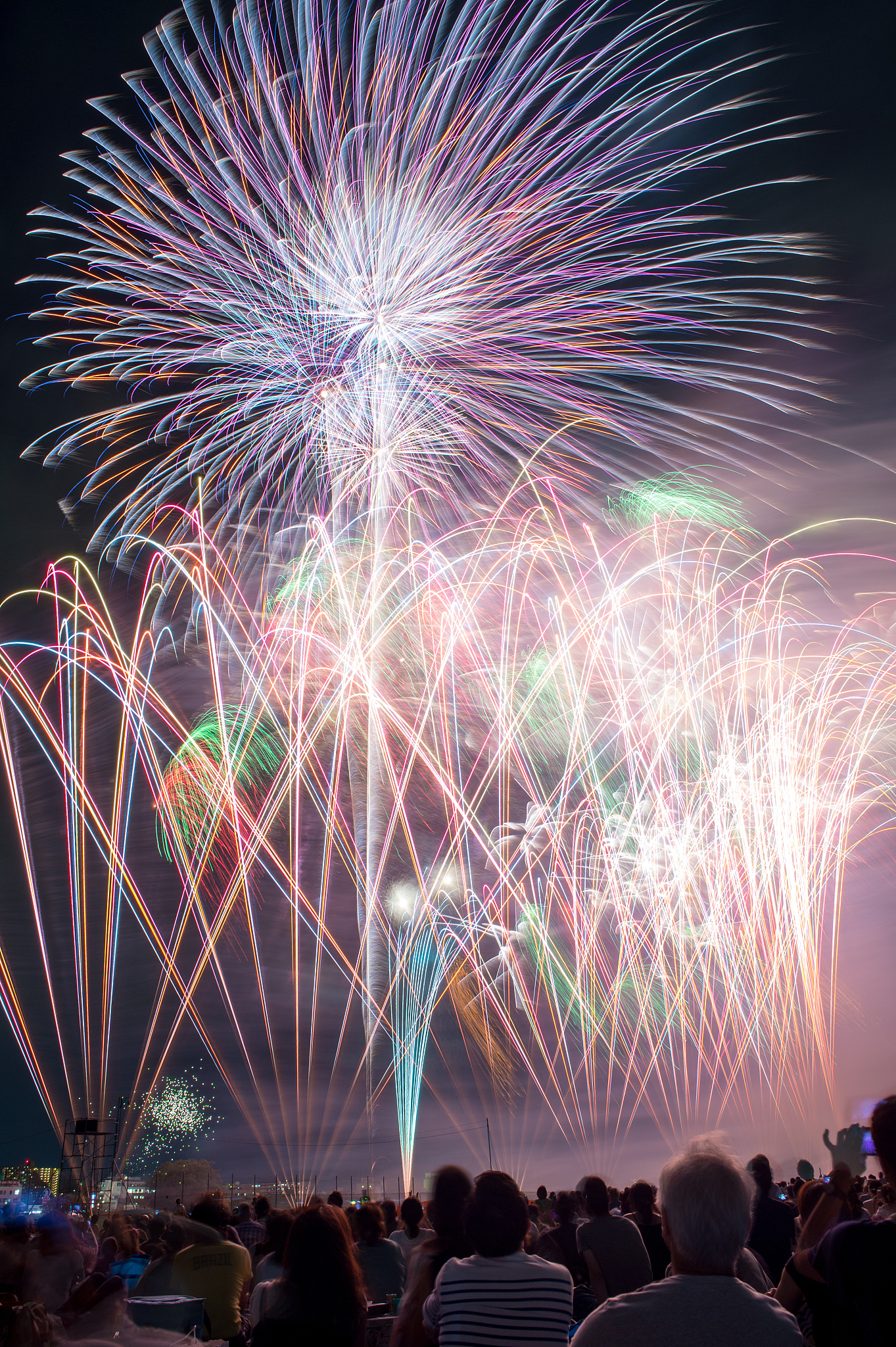 波士顿国庆节活动指南：烟花、音乐、美食和更多！