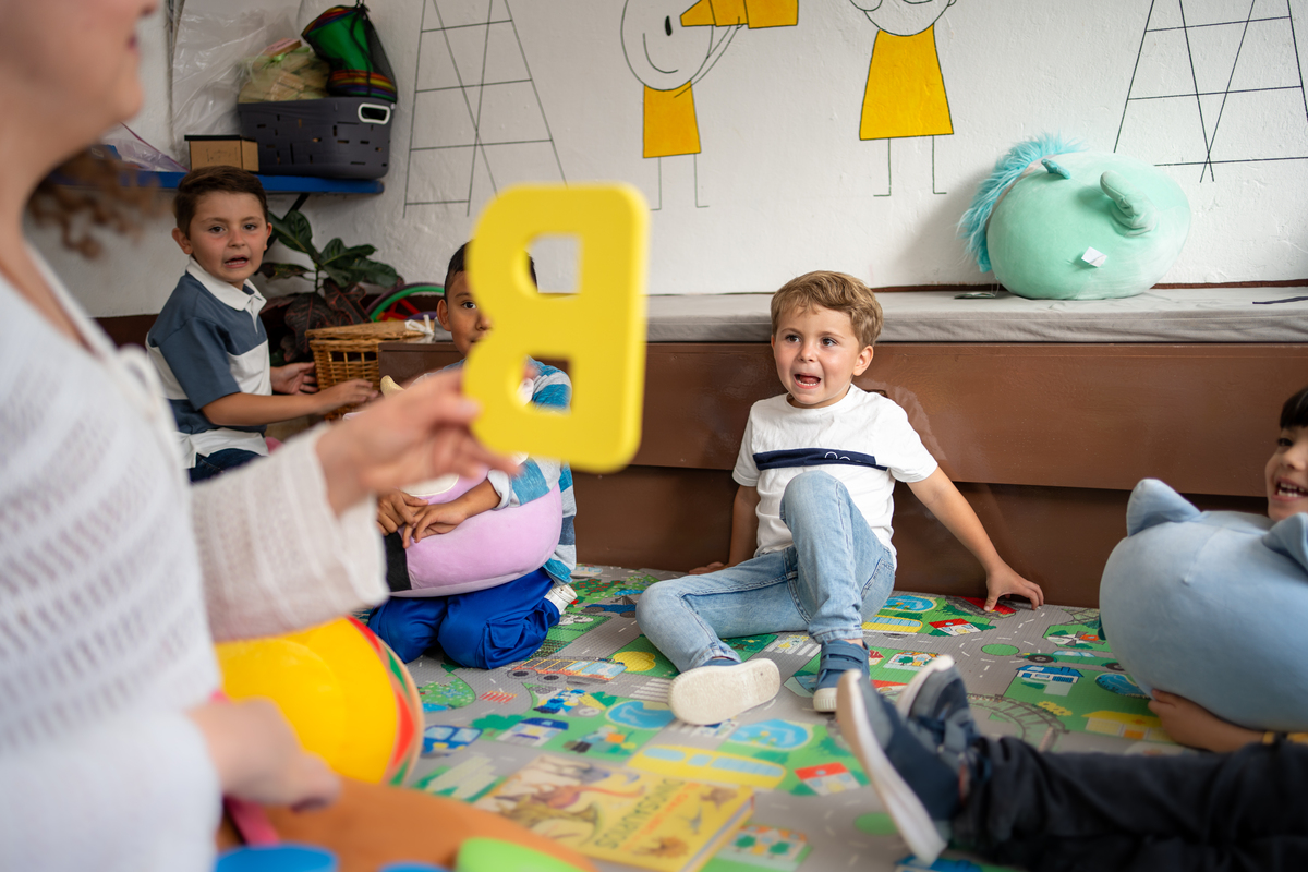 Kinderzimmer Wandsticker: Rosa, Cartoon, Heißluftballons & mehr - DIY Deko