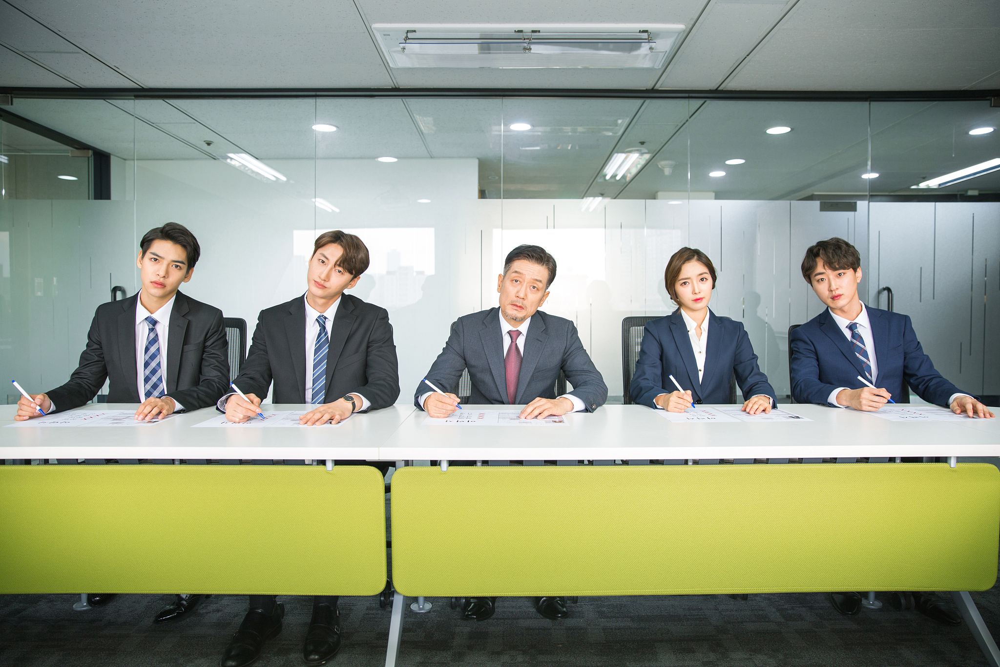 作为中海油新财务员工经过培训未来在公司你如何发展自己为公司做贡献