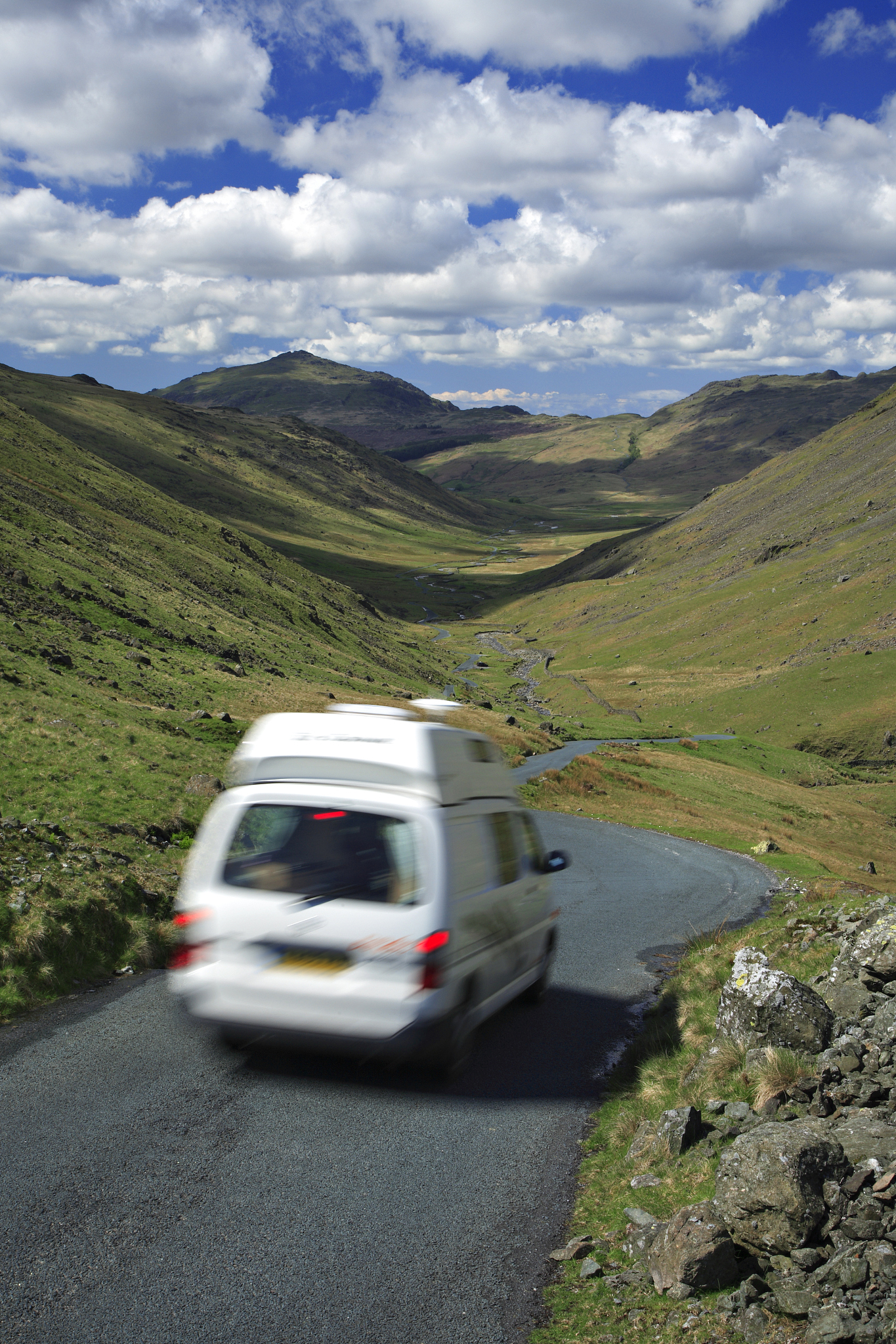 camper driving down the wynrose pass
