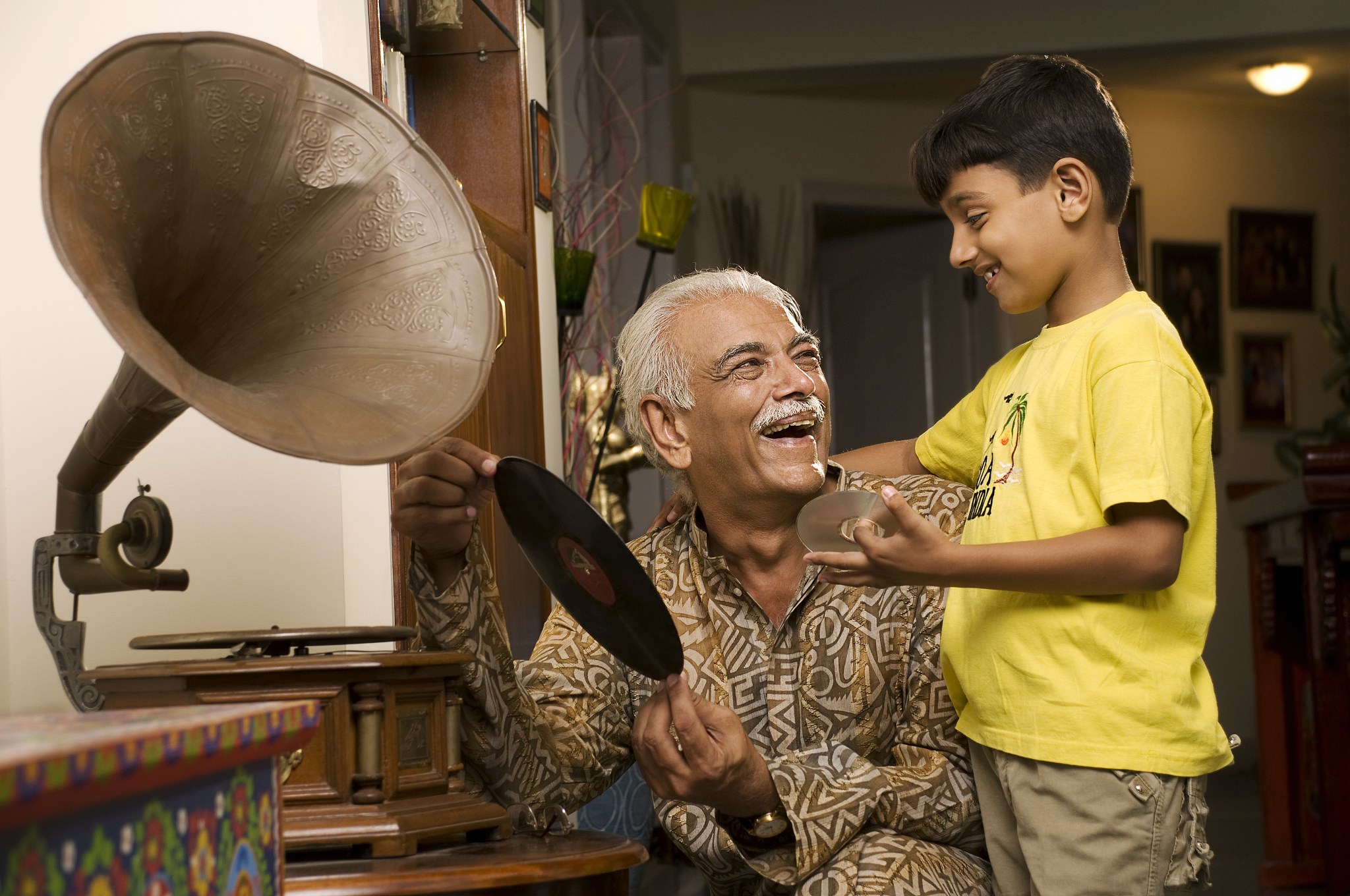 寻梦环游记猪皮哥死亡时米格心理分析1000字