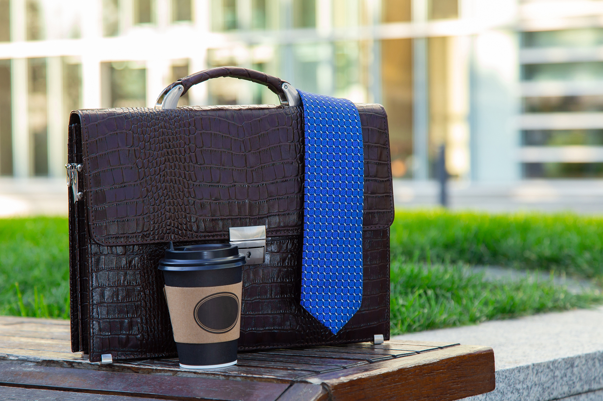 handbag tie coffee outdoors