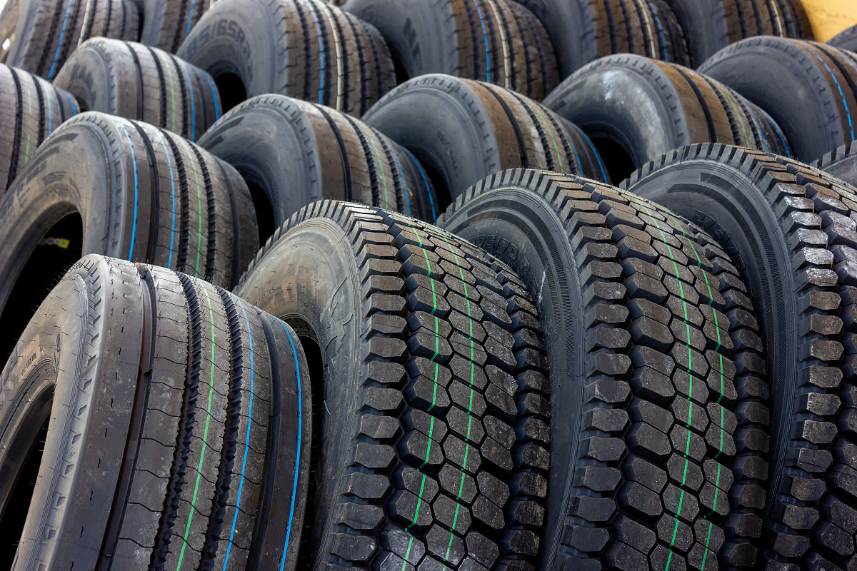 15吨卡车轮胎直径是多少一般是多少