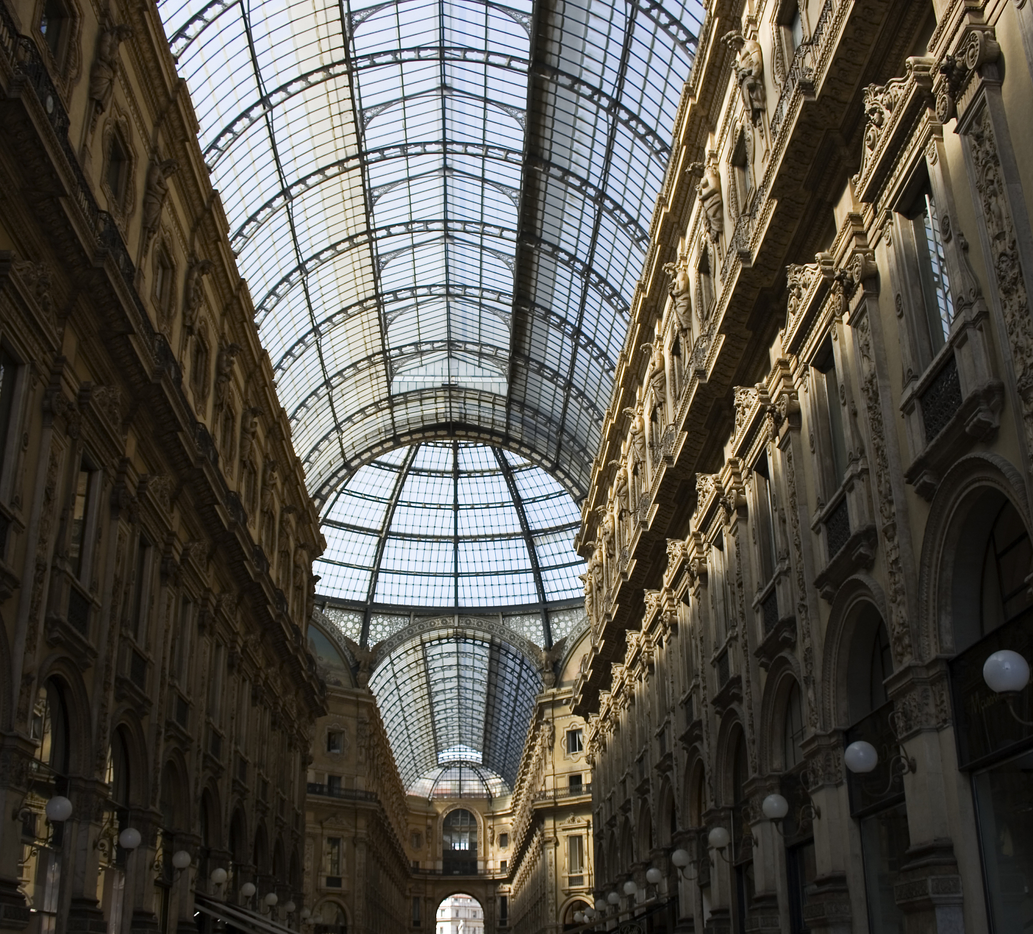 人生画廊手游：探索神秘展厅，解开艺术谜团