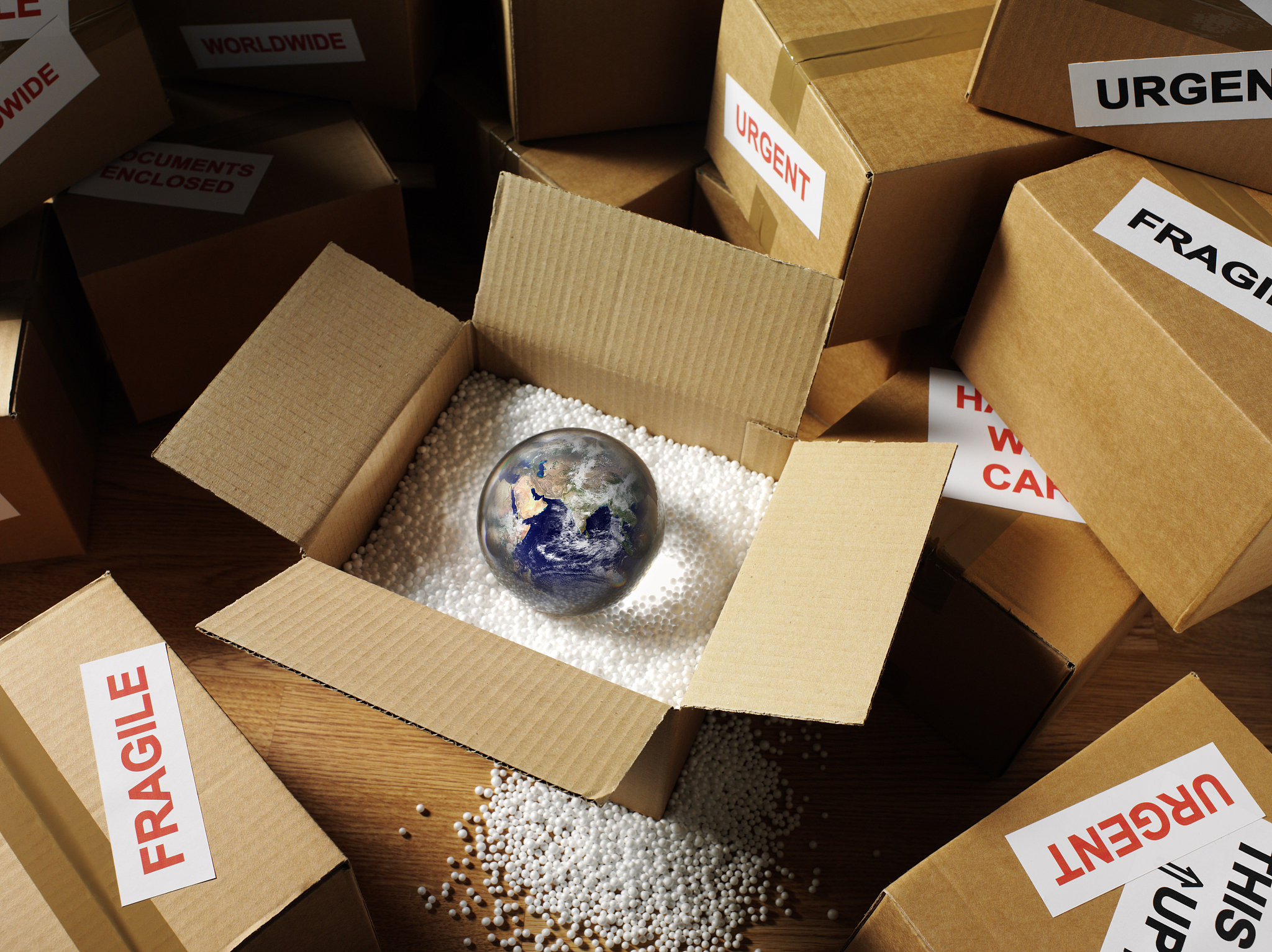 global worldwide logistics and cardboard boxes