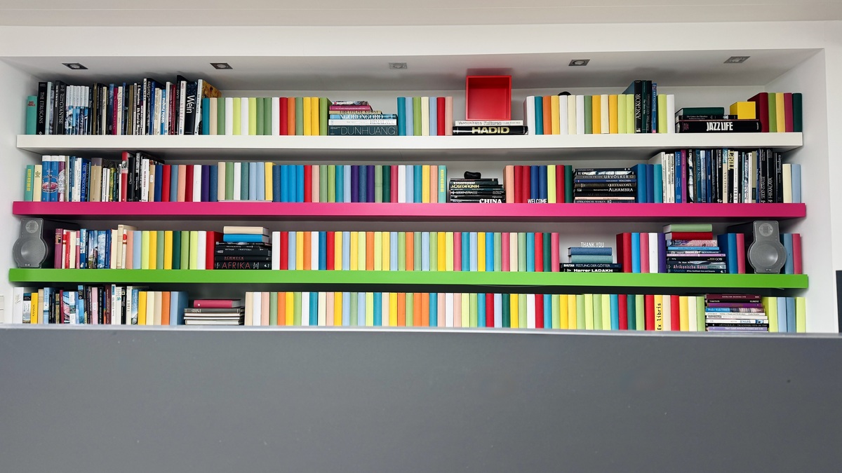 打造书香之家：家居设计师教你如何为书籍找一个完美的家