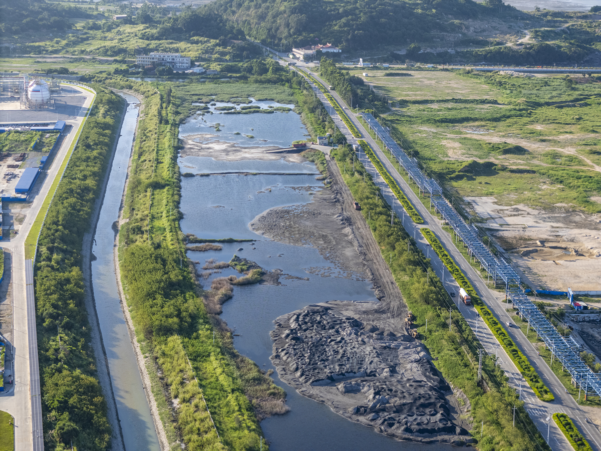 环境工程典型案例分析与探讨：从黄河流域水污染治理到日本福岛核事故应急处置