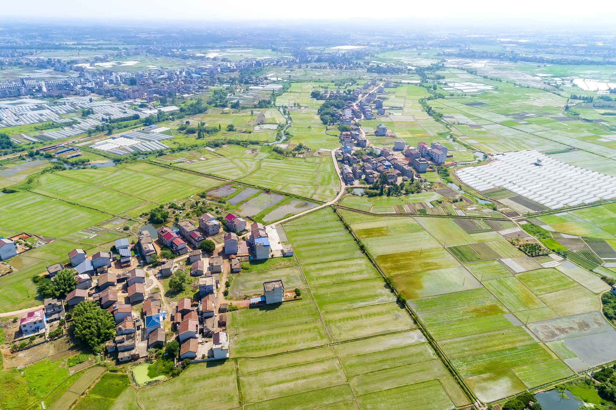 你自己写首押韵的中国古诗