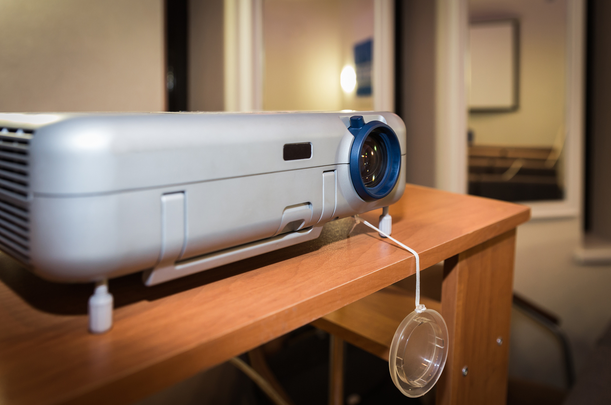 瀚影微型投影仪参数 - 便携高清，3D观影体验