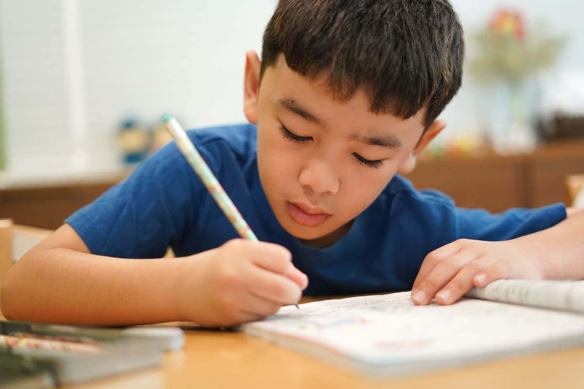 培养孩子检查作业的习惯：6个实用建议