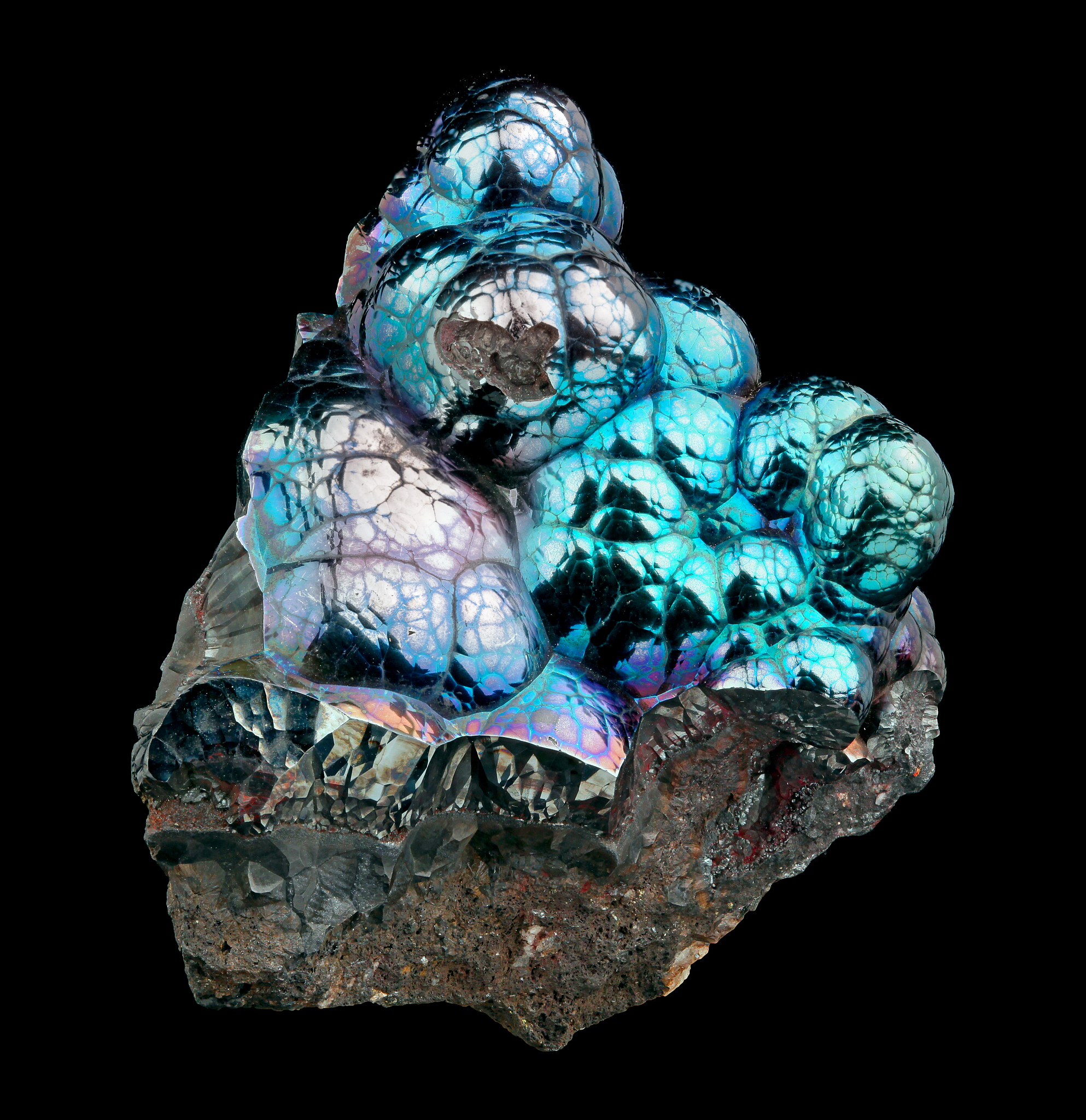 Obsidian: Volcanic Glass with Practical and Spiritual Significance