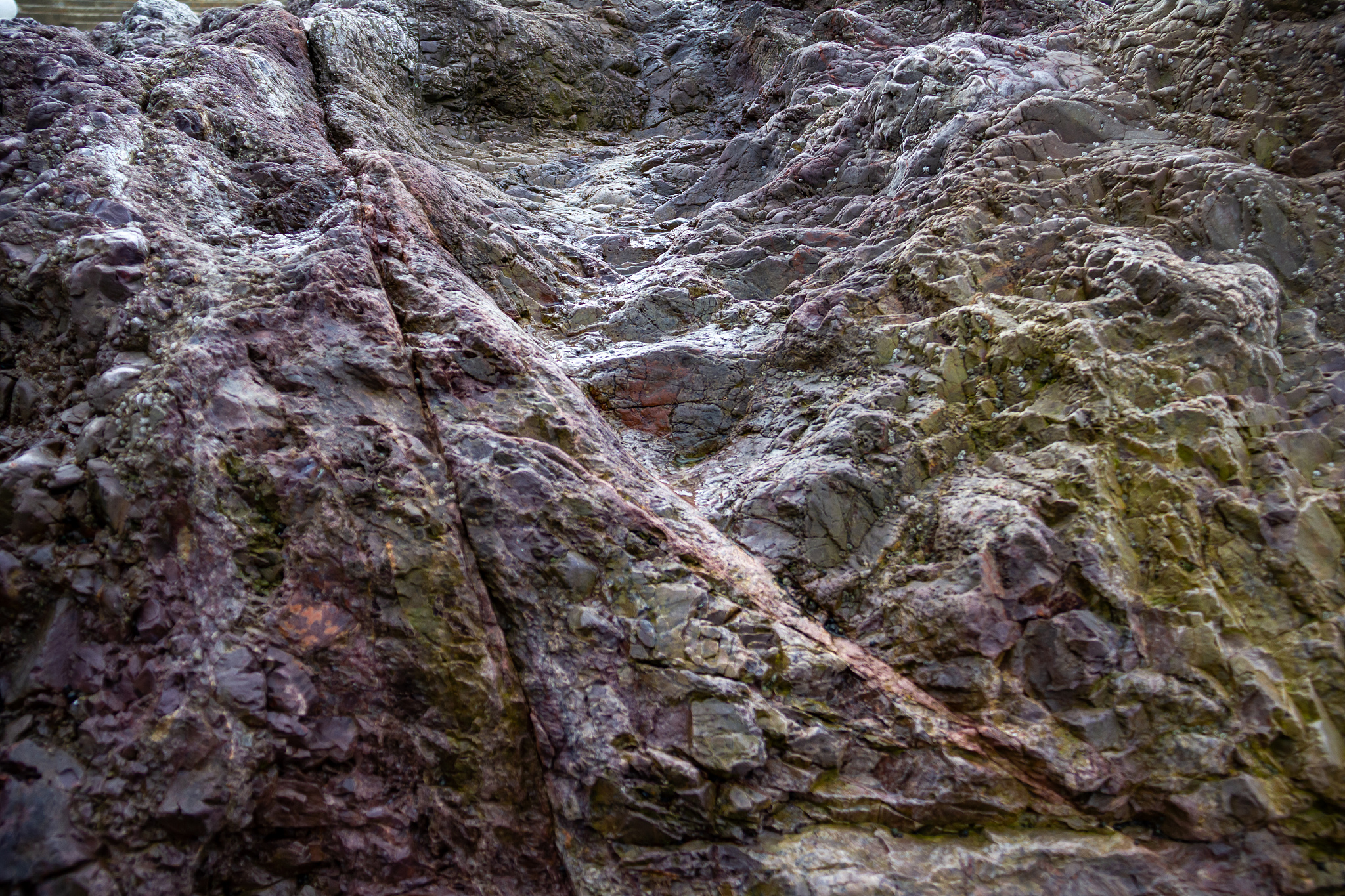 峨眉山玄武岩工程地质特征及应用研究