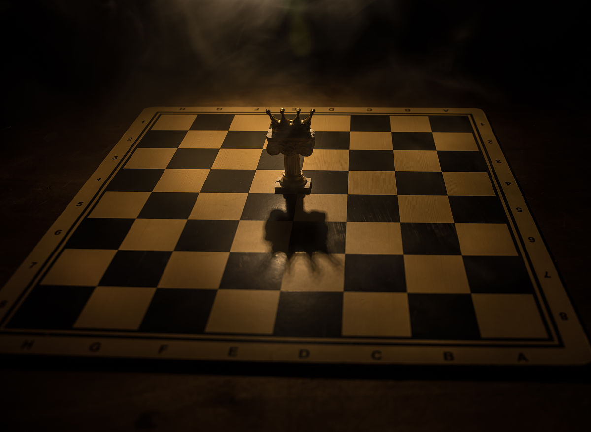 为什么：13 有 6 堆石子每堆石子分别有 147154 个。Alice 和 Bob 两人轮流操作。轮到 Alice 时需要选择一堆石子并拿走其中的任意正奇数个轮到 Bob 时需要选择一堆石子并拿走其中的任意正偶数个最先无法操作的人判输。下列说法正确的是：若 Alice 先操作则 Alice 有必胜策略；若 Bob 先操作则 Alice 有必胜策略。