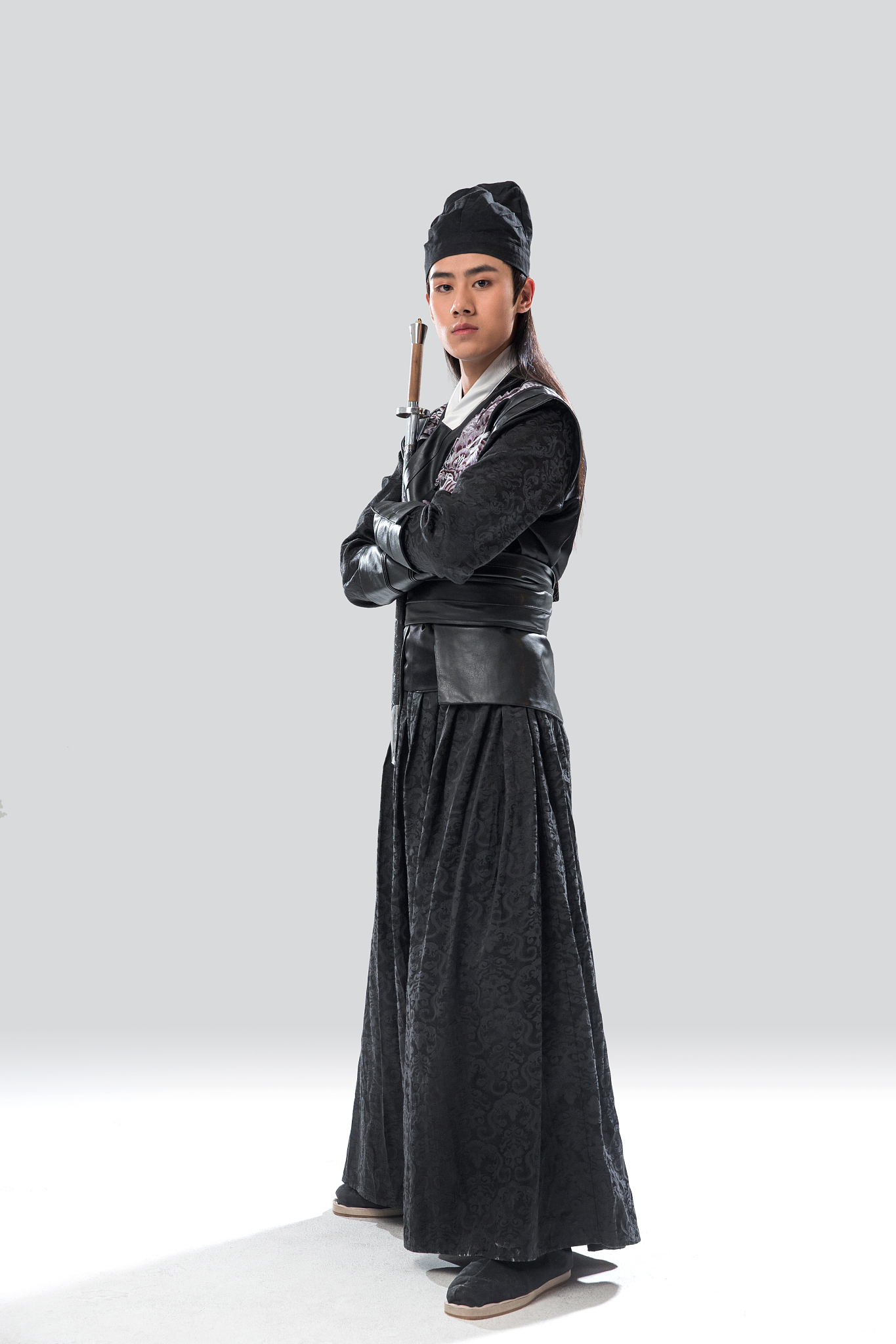 描写武侠古代人物服饰