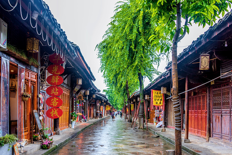 南充2022年卫校大专招生