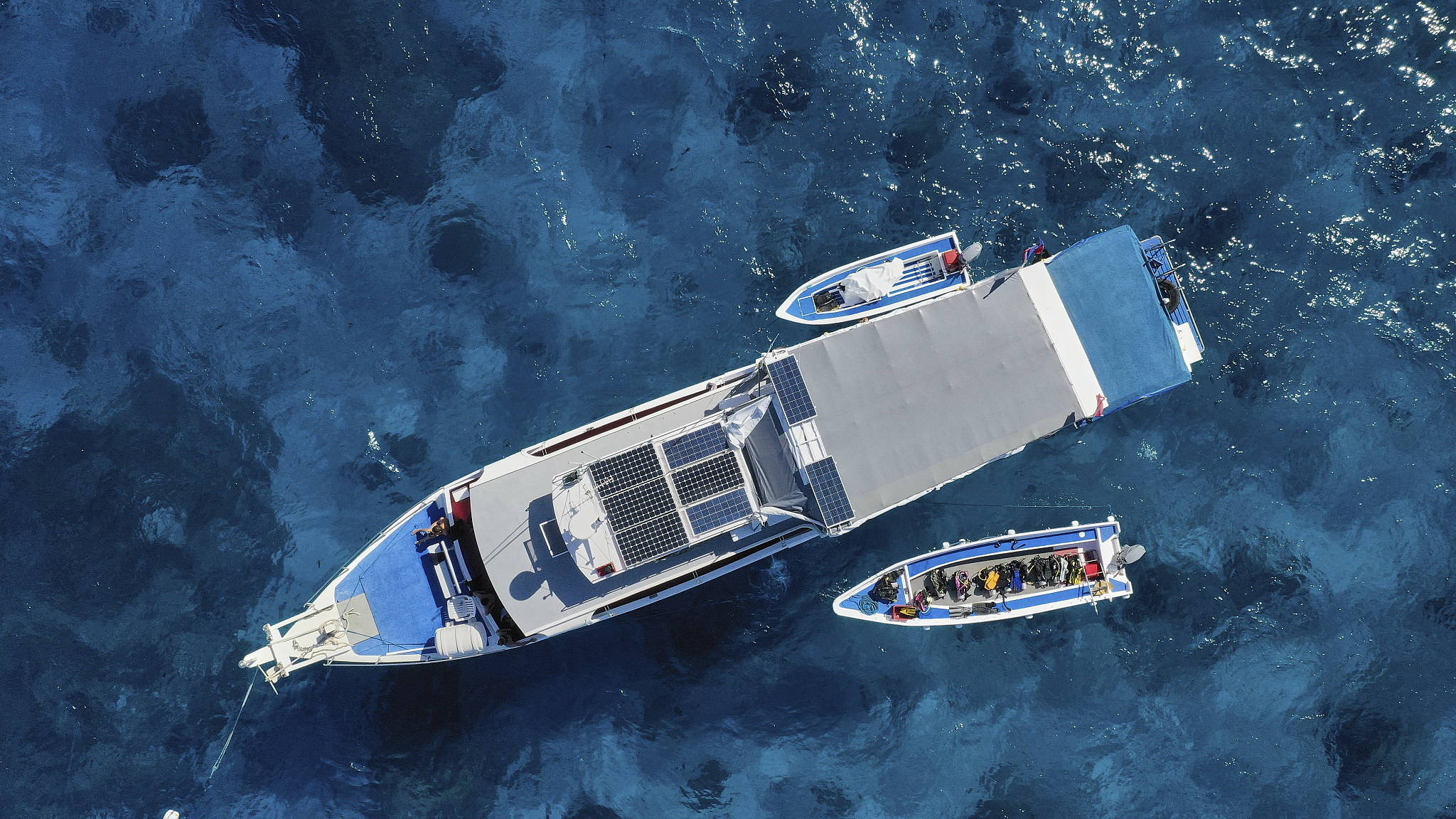 diving boat at the blue water lagoon