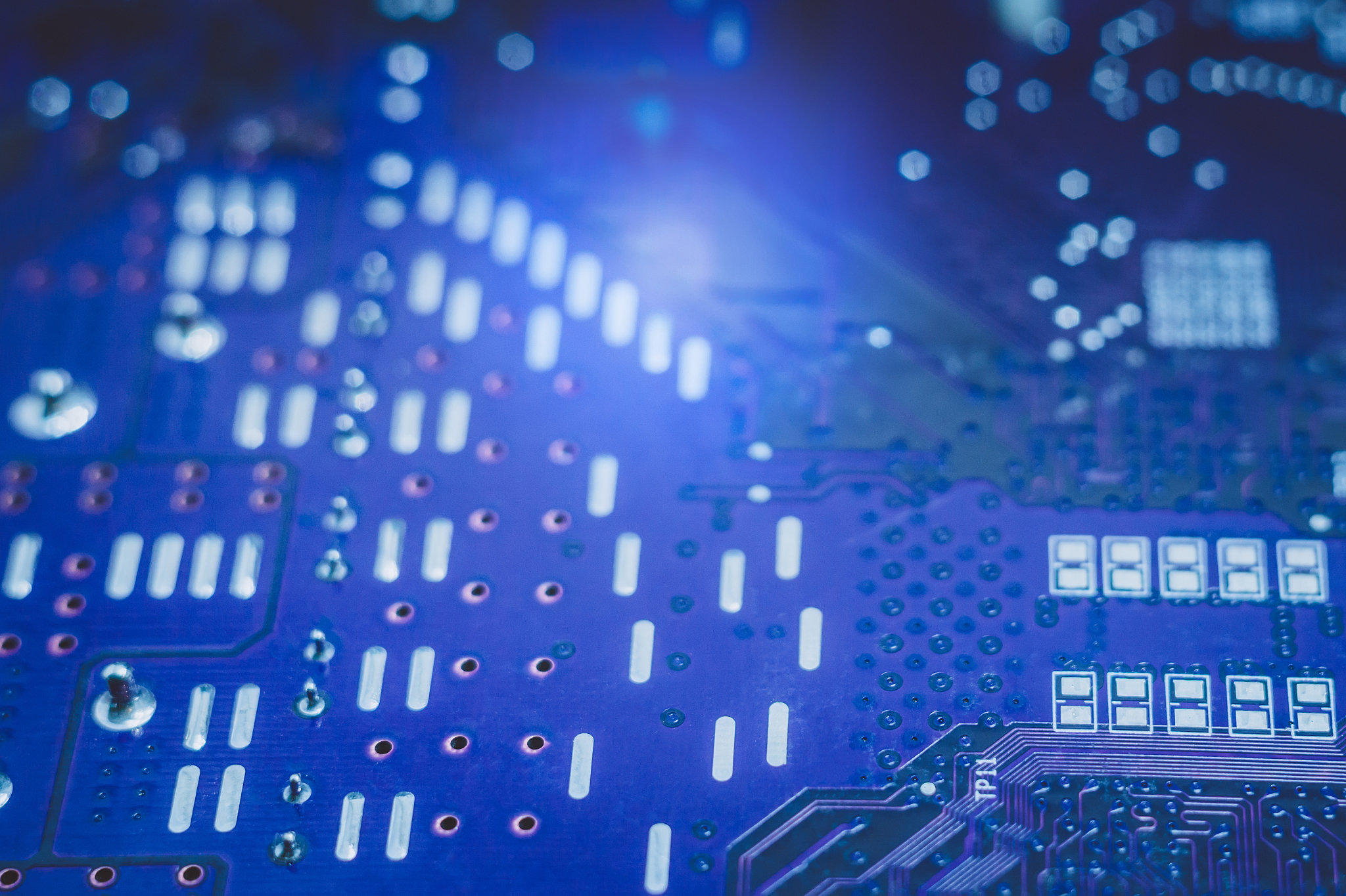 高性能器件发展：科技进步与产业升级的关键