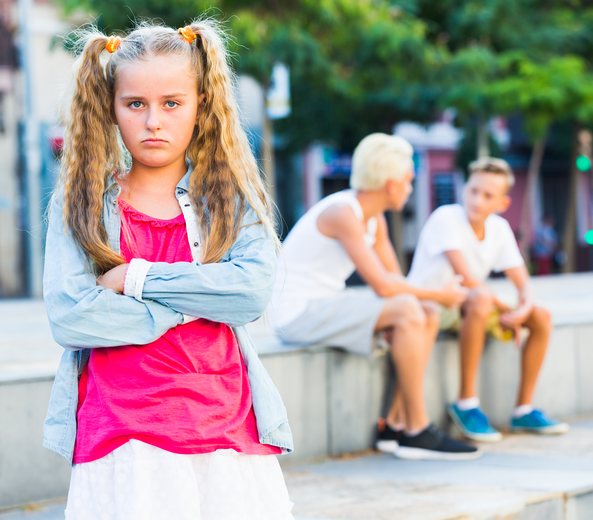 我是女孩子4年没有见过的女同学 见面话题聊什么