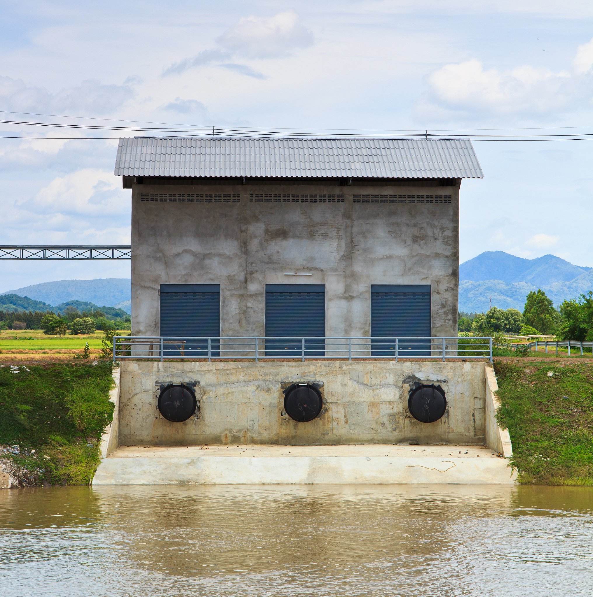 某城市日用水量计算：送水泵站设计流量