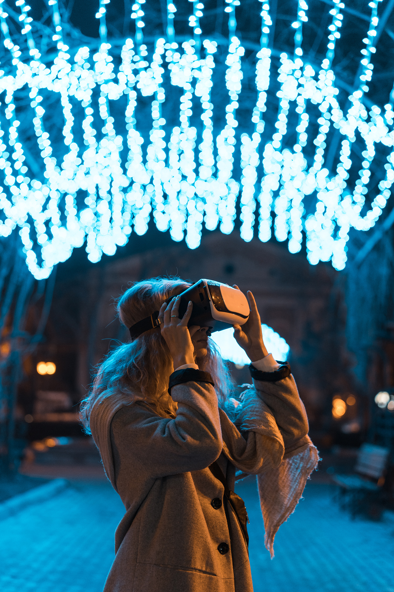 young girl getting experience vr headset