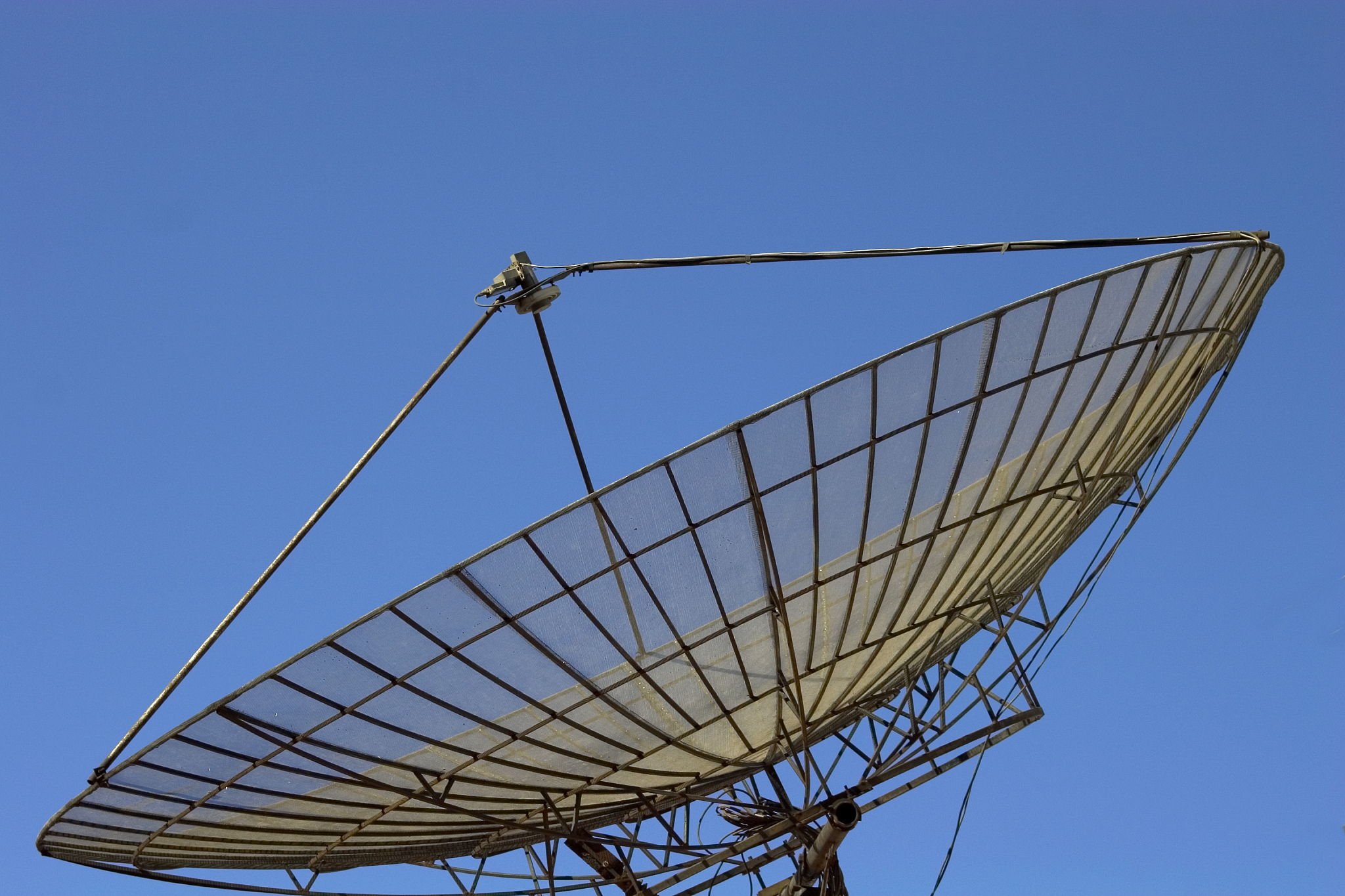 home satellite antenna