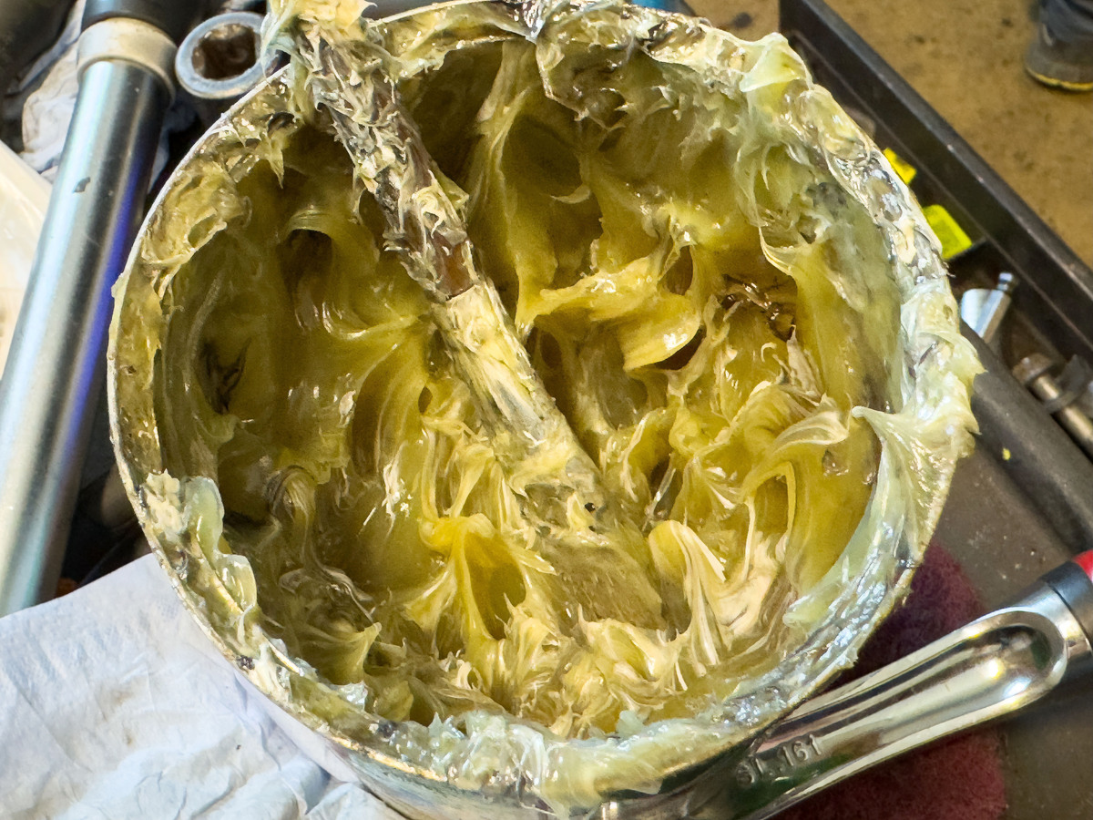 烤肉店酸菜制作秘诀：喂料步骤详解