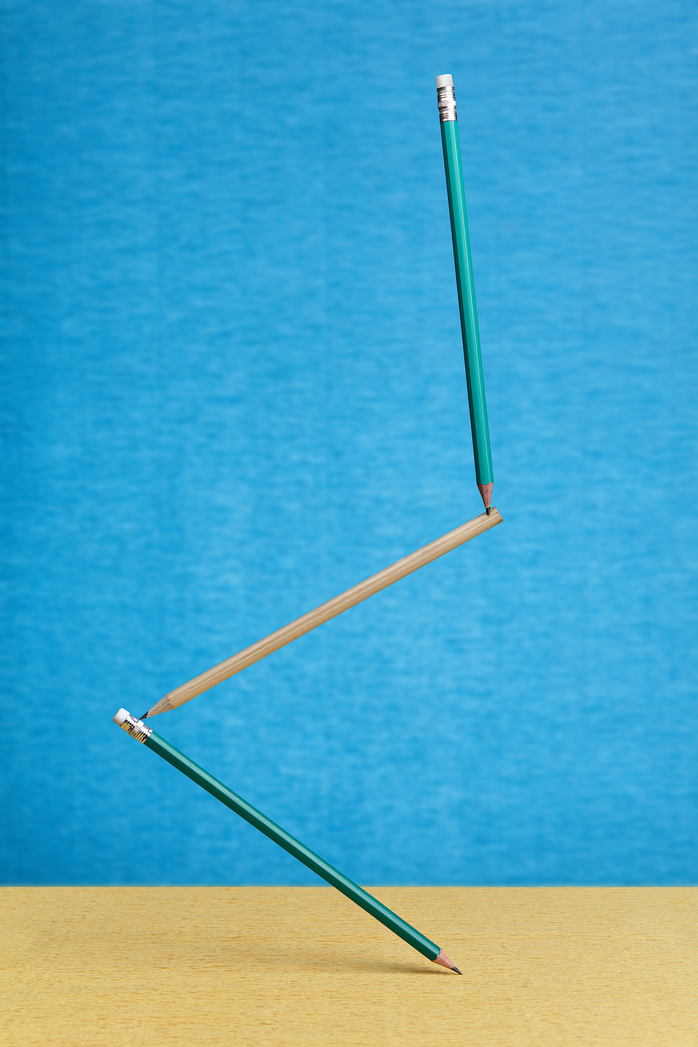 设计一个平衡杆的实验并写出其原理已经影响因素