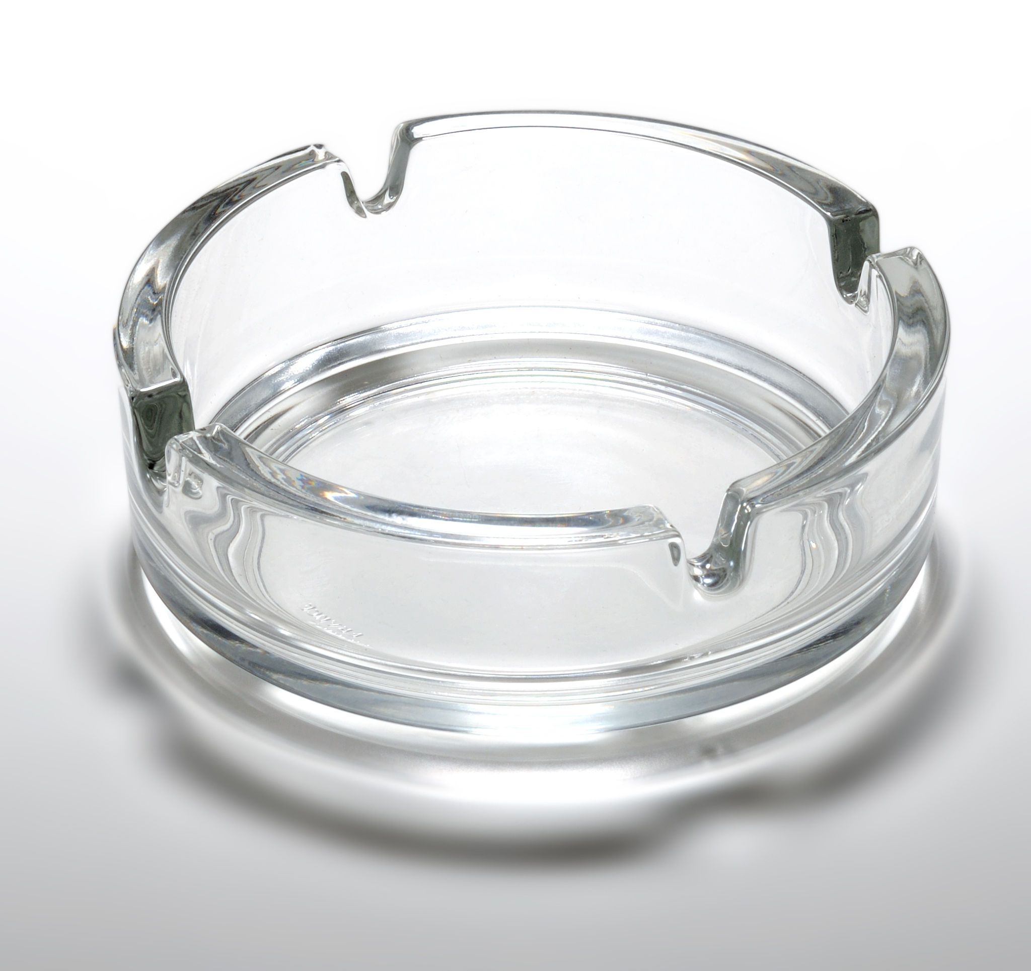 glass round ashtray