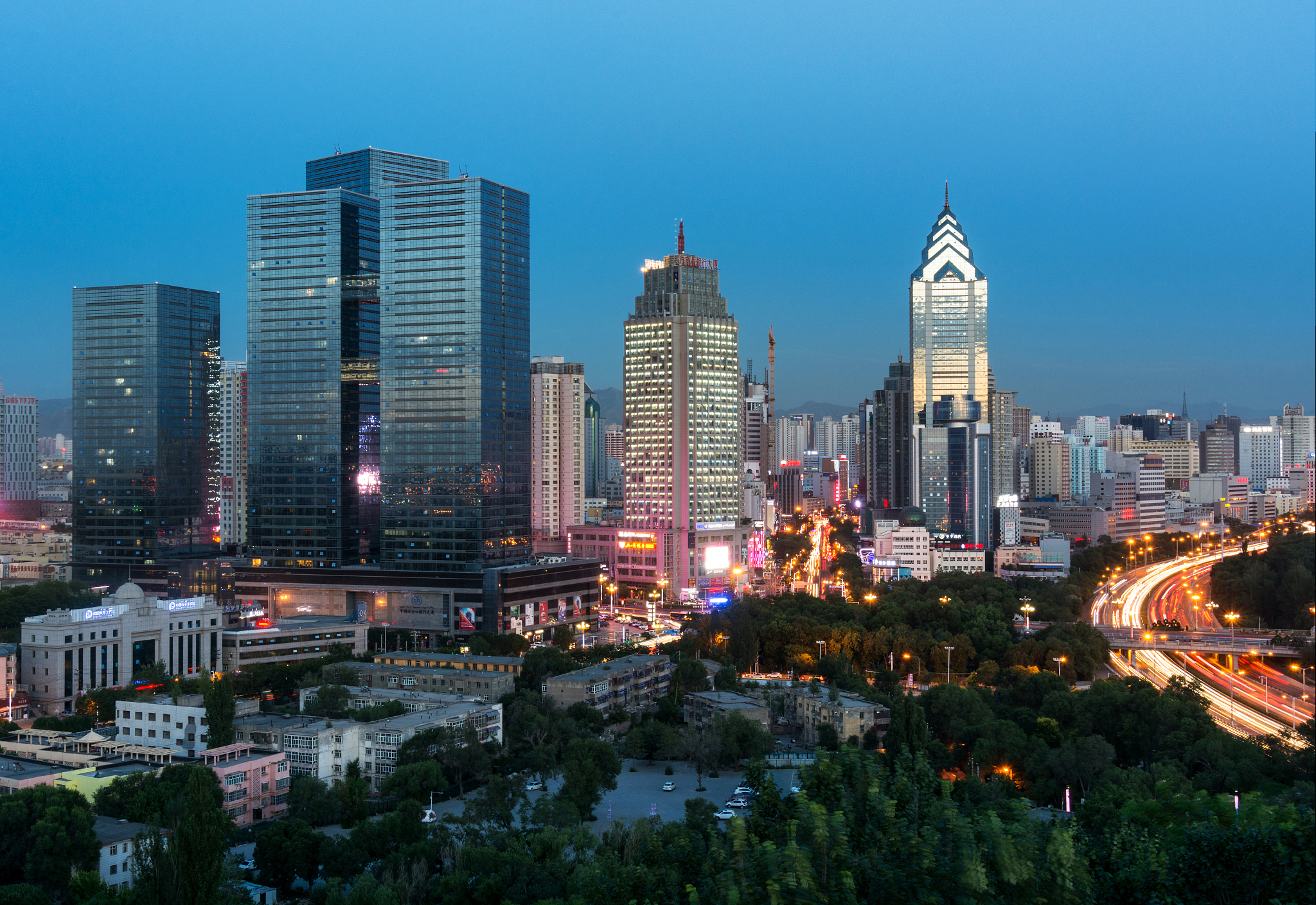 乌鲁木齐时代广场cbd建筑群夜景