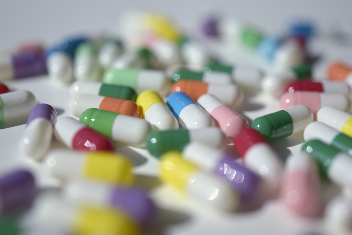 合理用药现状及挑战：药物滥用、信息不对称等问题