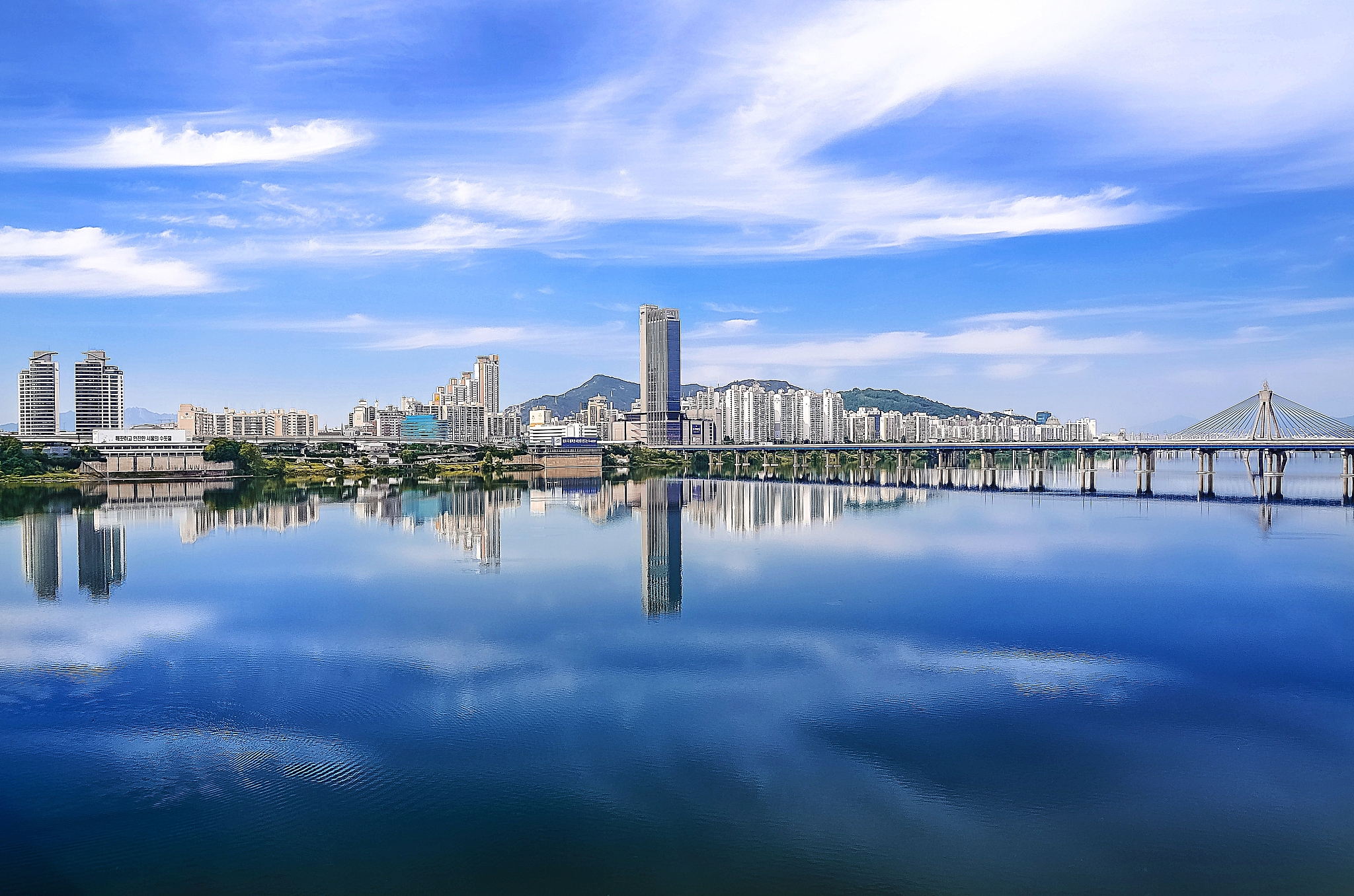 beautiful cityscape of seoul, south korea