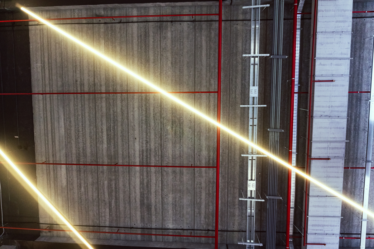 利用柱透镜和少模光纤制备涡旋光束的研究进展