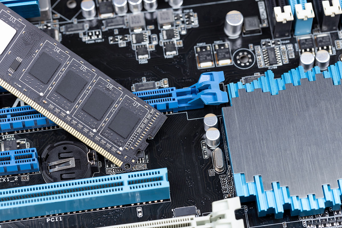 技嘉H610M H和技嘉B760M D2H 区别