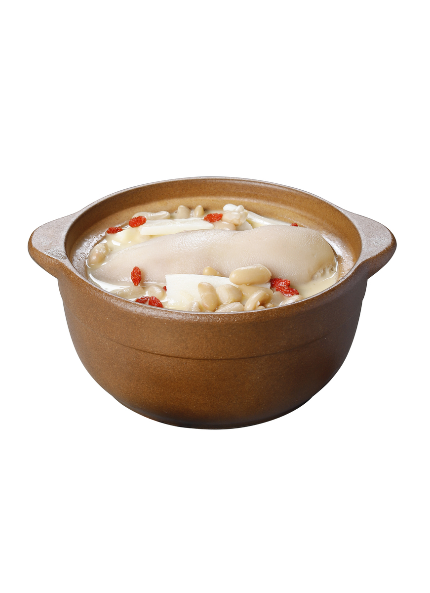 帮我写探店文案熬八年江南腌笃锅底里面有猪排咸肉莴苣笋的锅底