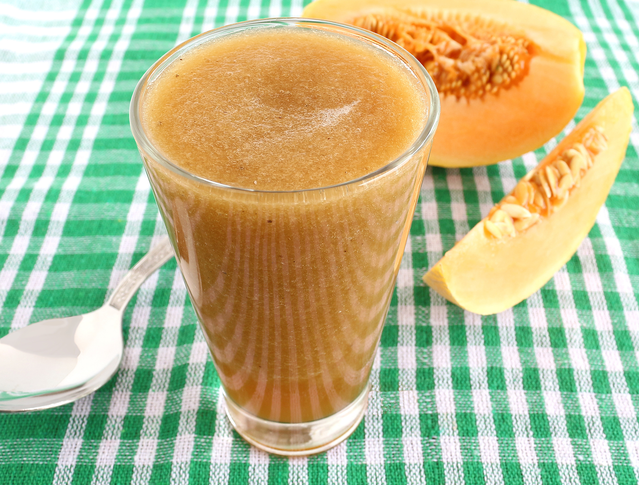 healthy drink cantaloupe juice