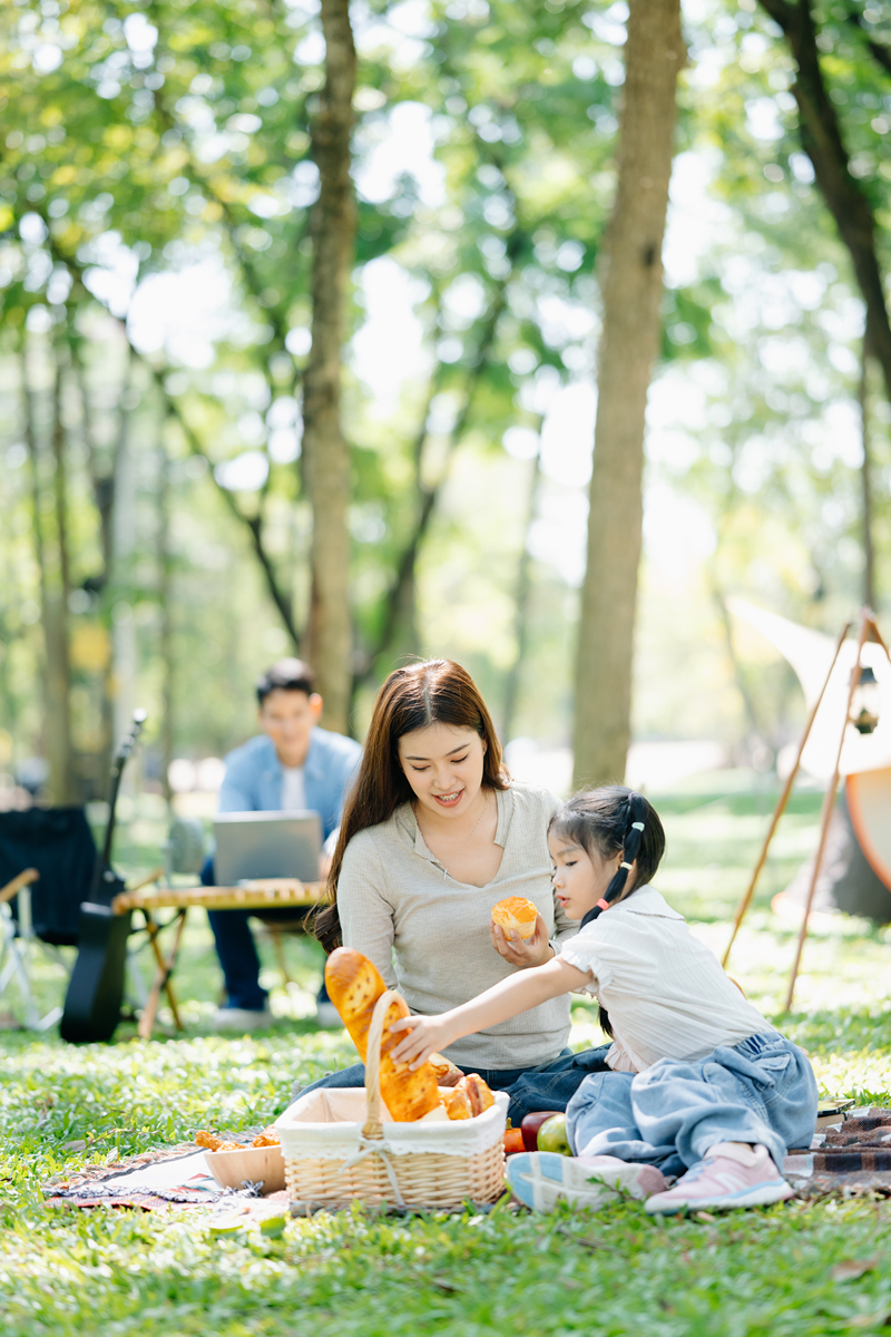 我和我的儿子和女儿一起度过了这一天因为他们整个周末都和我在一起。他们刚刚离开。我已经很想念他们了😔。周末过得真快！