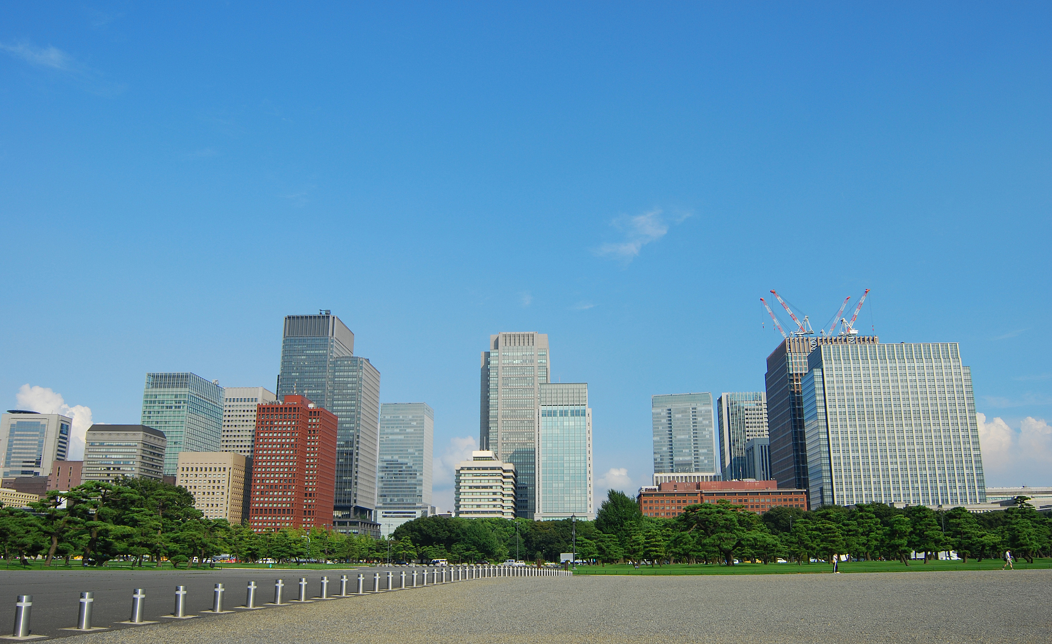 downtown tokyo financial district
