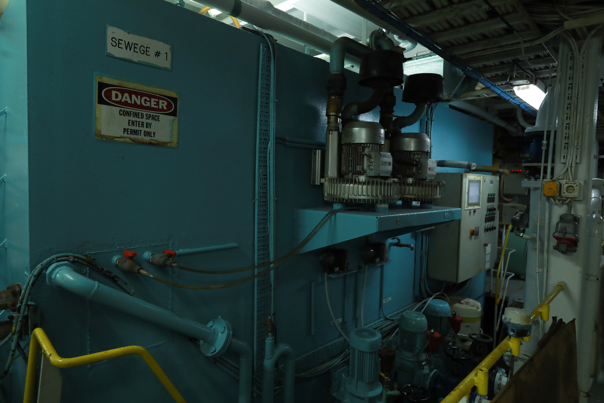 船舶清洁和维修进度更新 - 预计周五完工