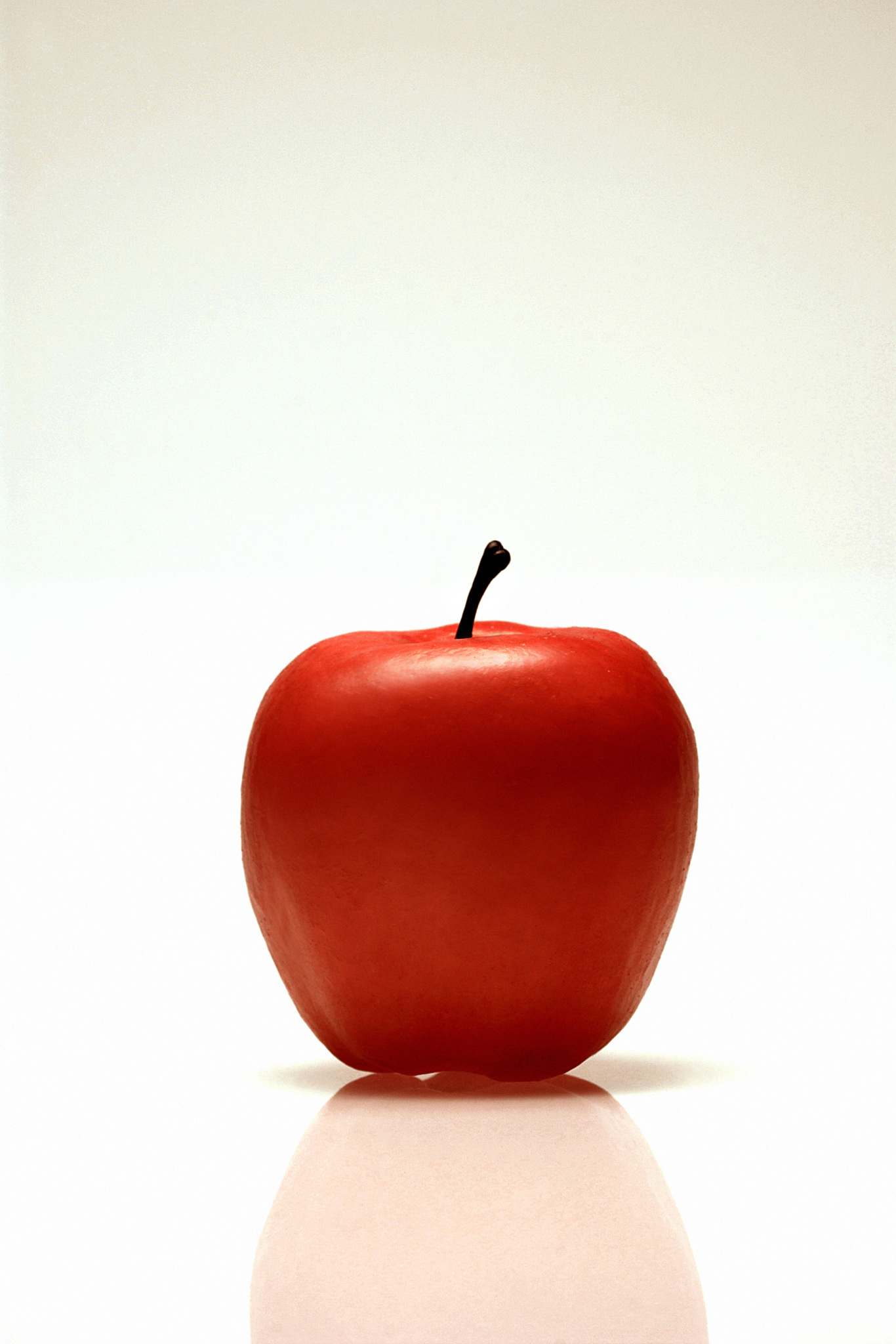 red apple