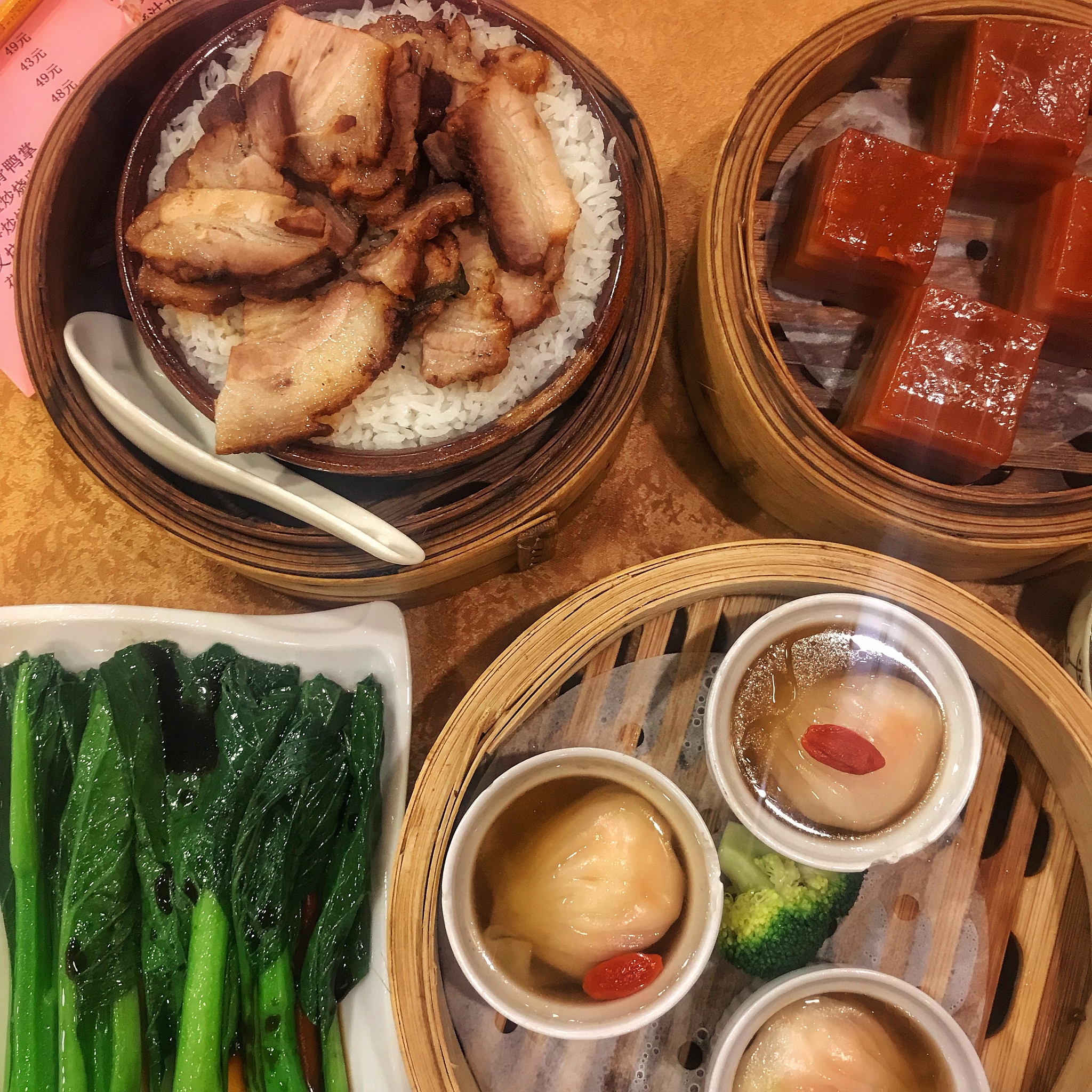 广州美食之旅：味蕾的盛宴