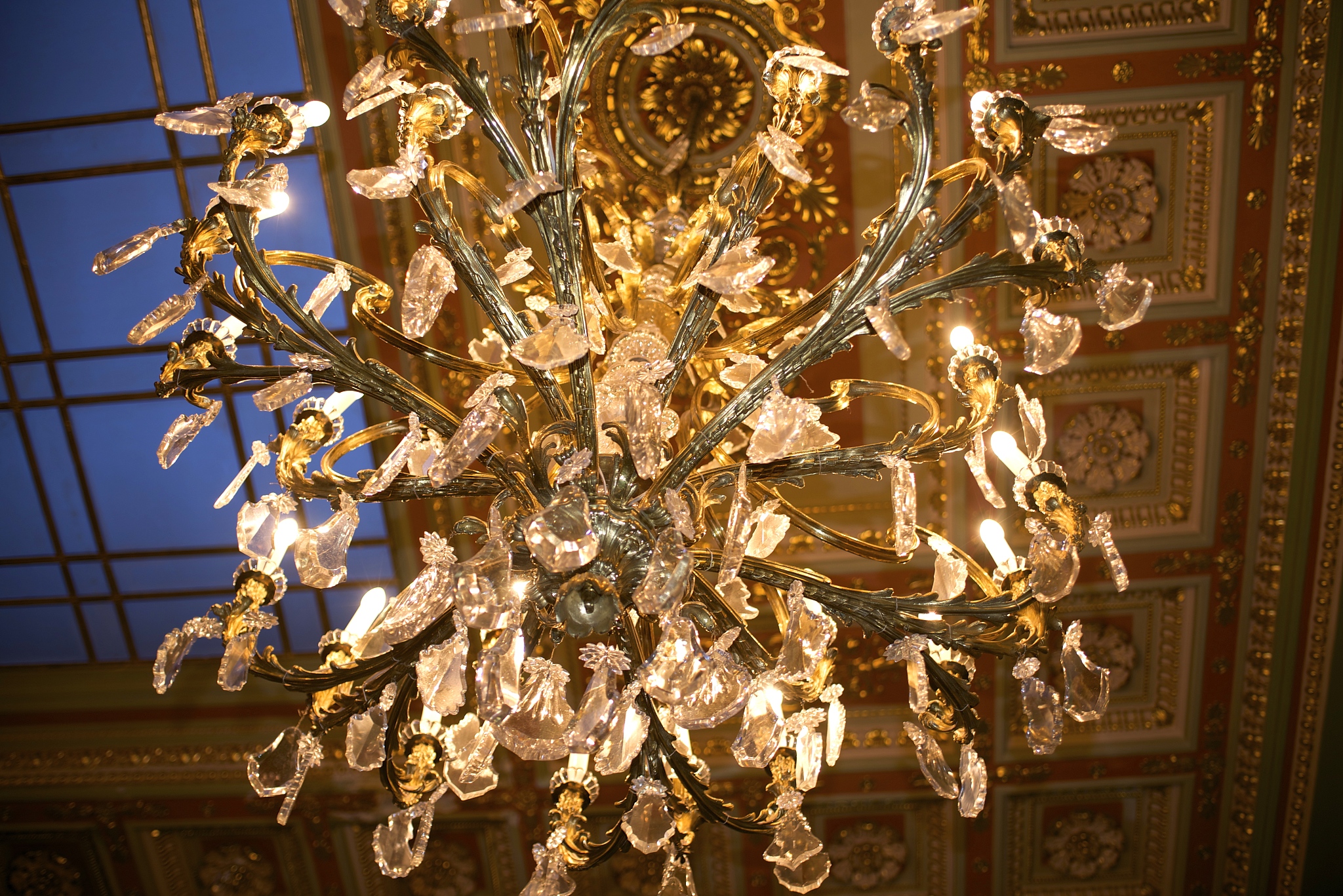 巴洛克之美灯具的寓意